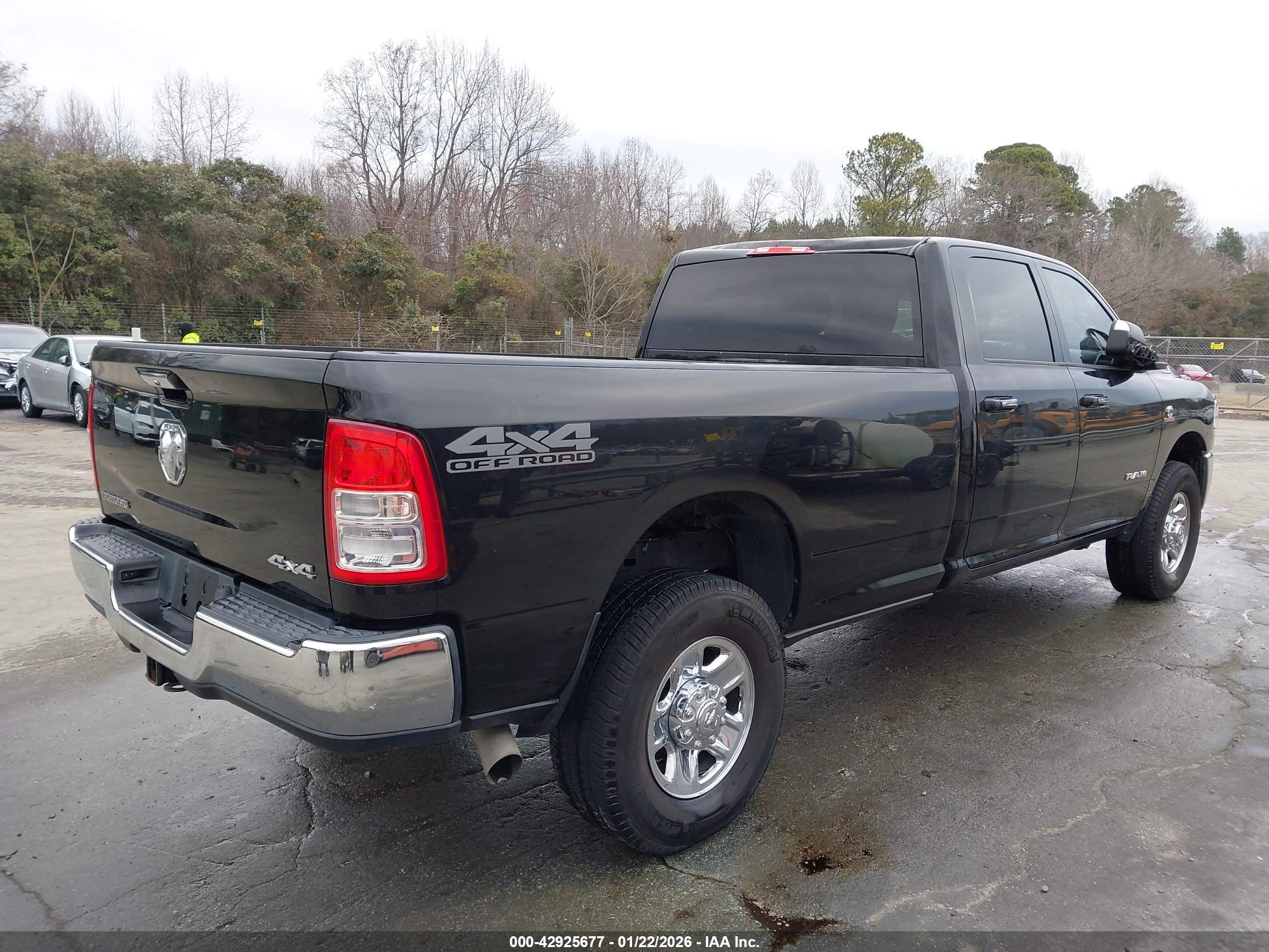 RAM 2500 image 4