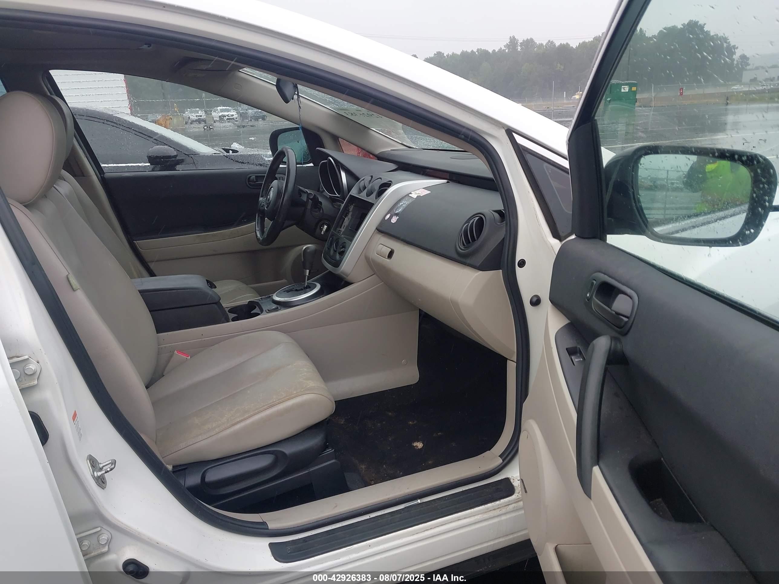 MAZDA CX-7 image 5