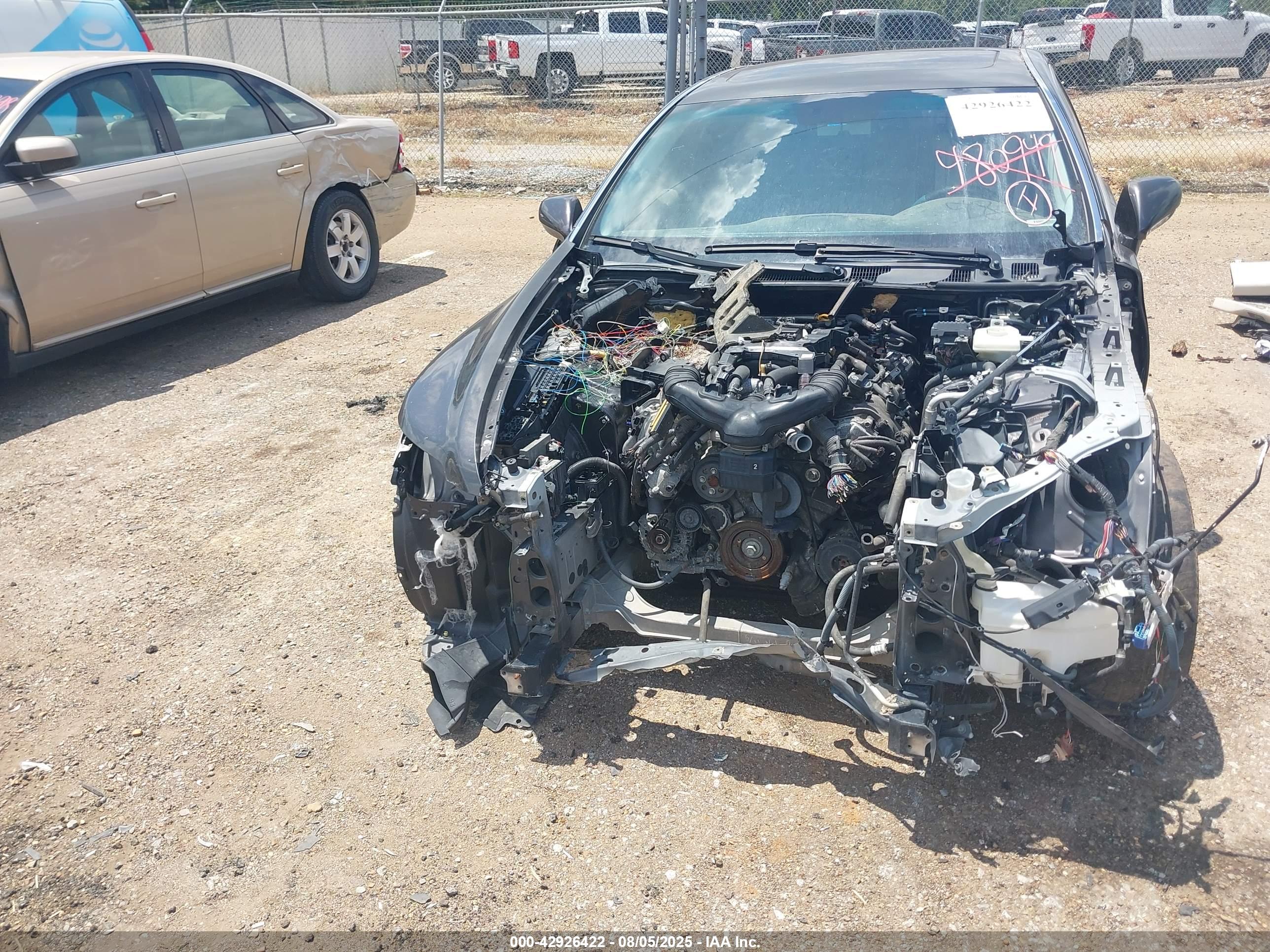 LEXUS LS image 6