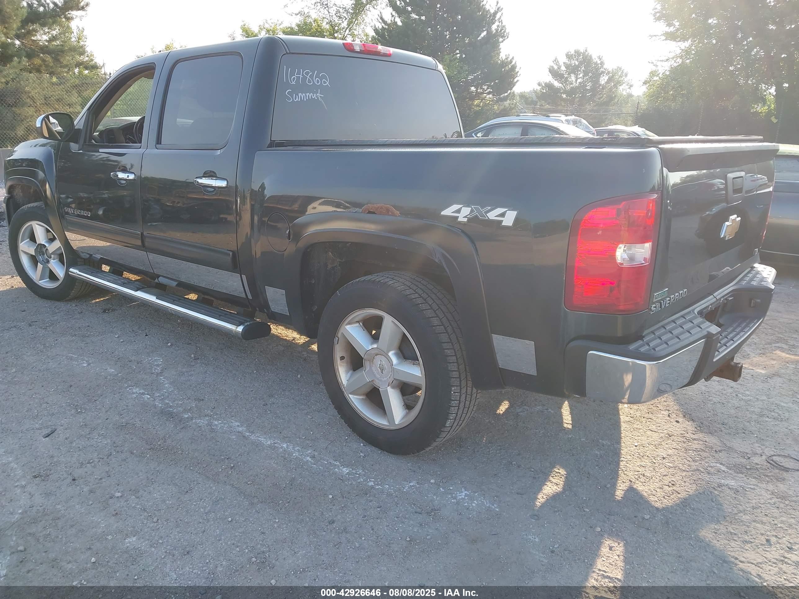 CHEVROLET SILVERADO image 3