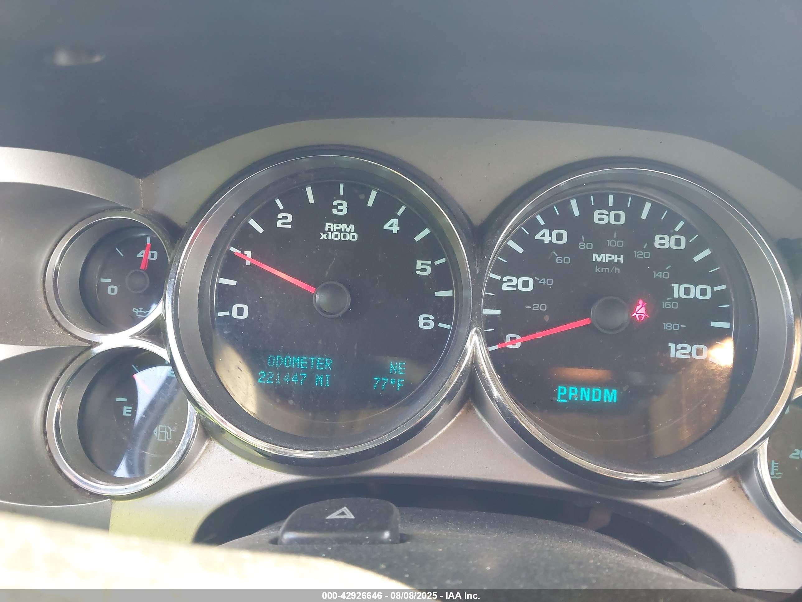 CHEVROLET SILVERADO image 7