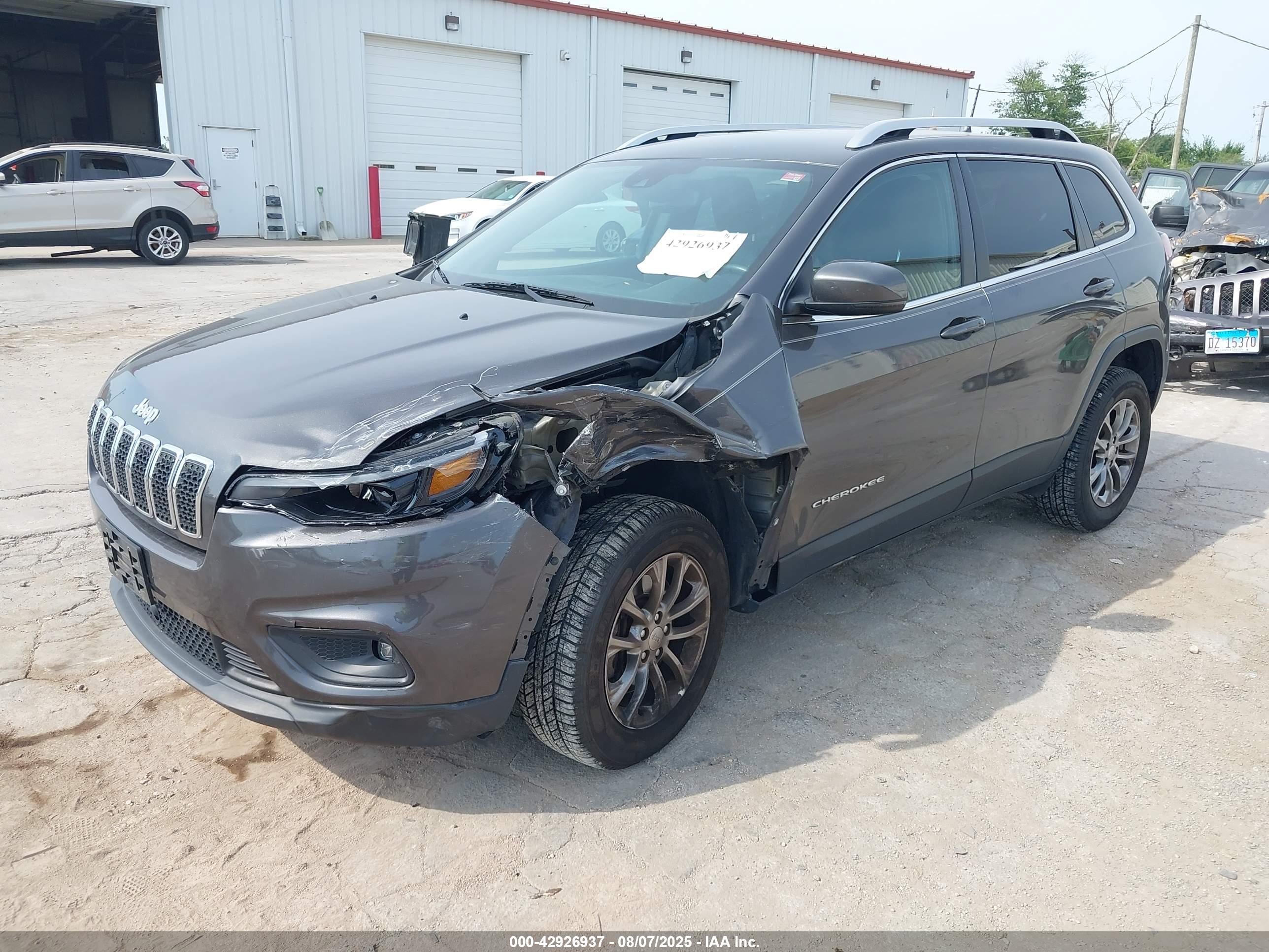 JEEP CHEROKEE image 2