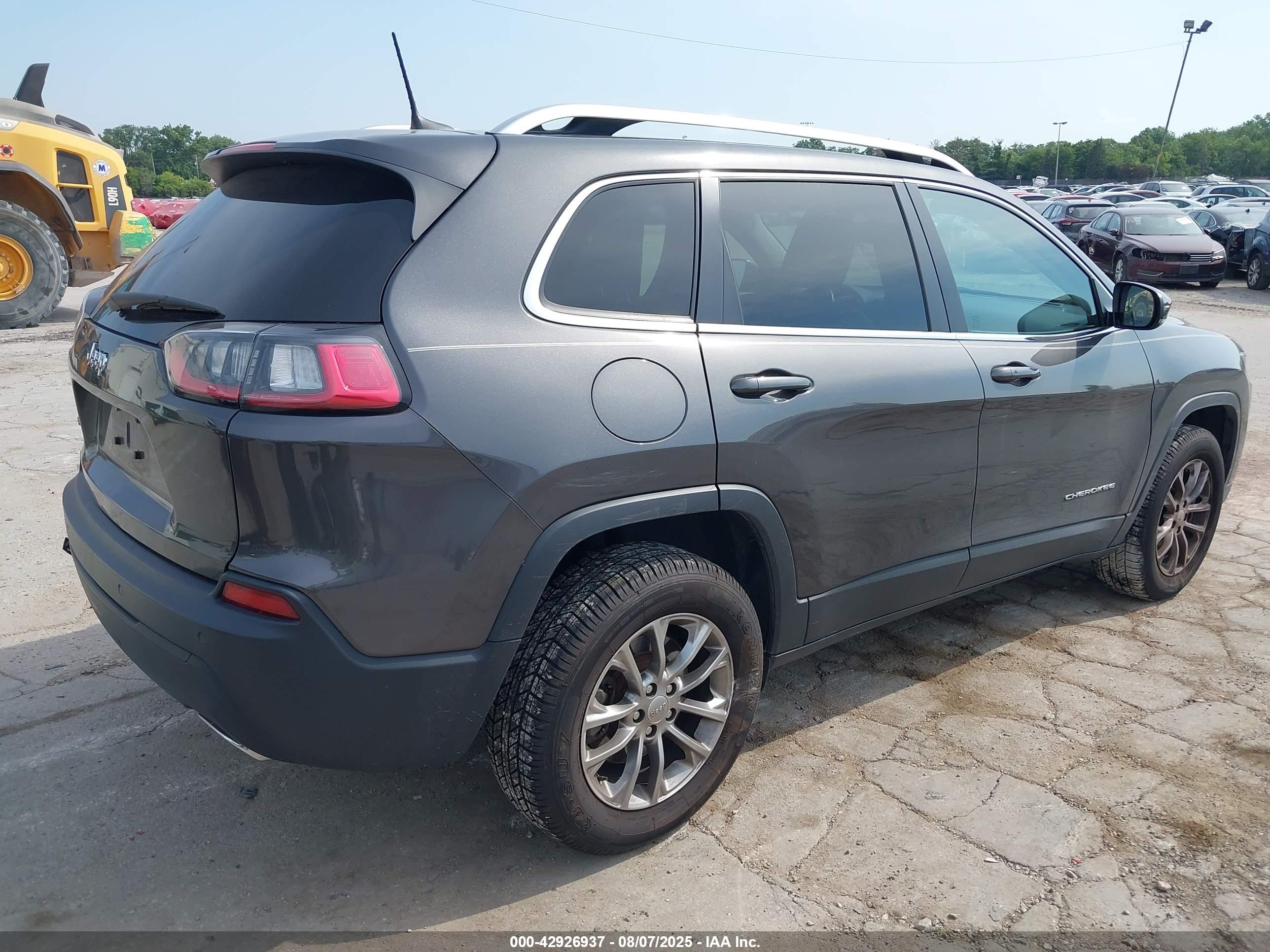 JEEP CHEROKEE image 4