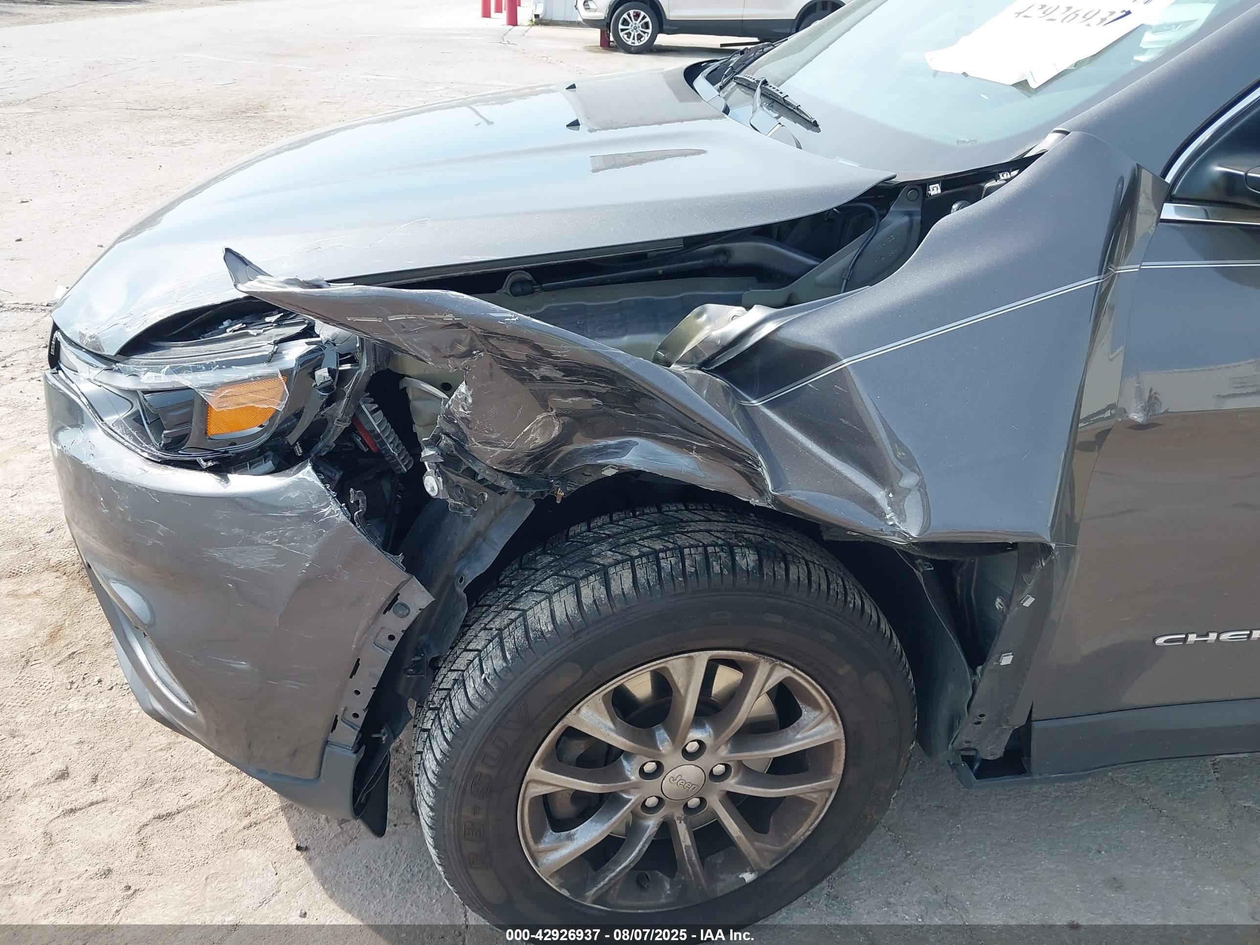 JEEP CHEROKEE image 6