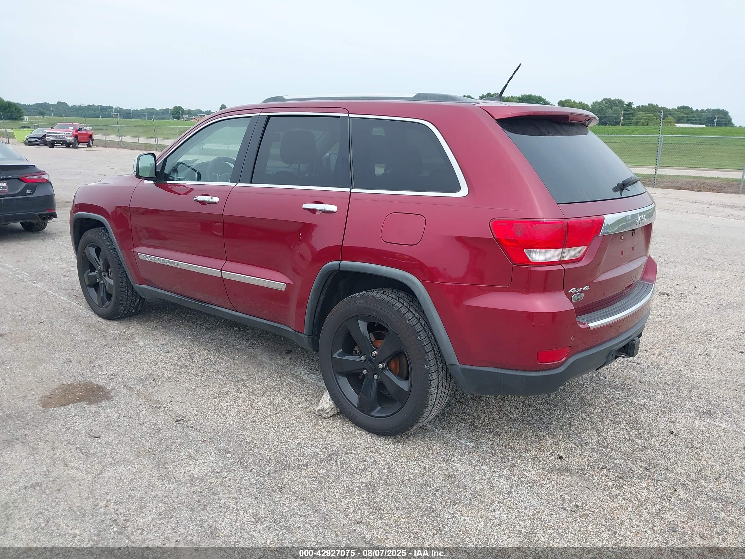 JEEP GRAND image 3