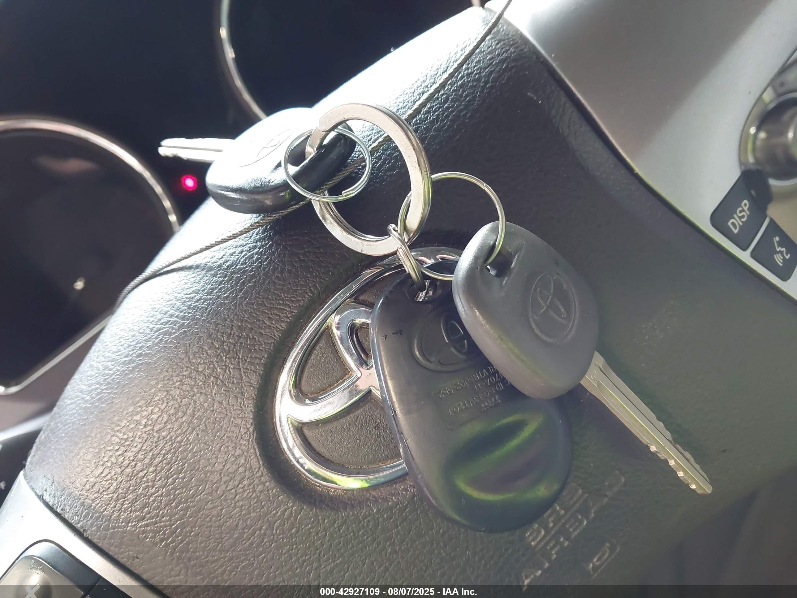 TOYOTA HIGHLANDER image 11