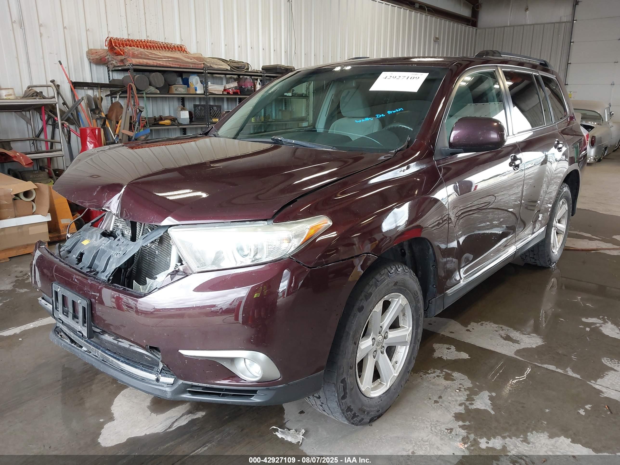 TOYOTA HIGHLANDER image 2