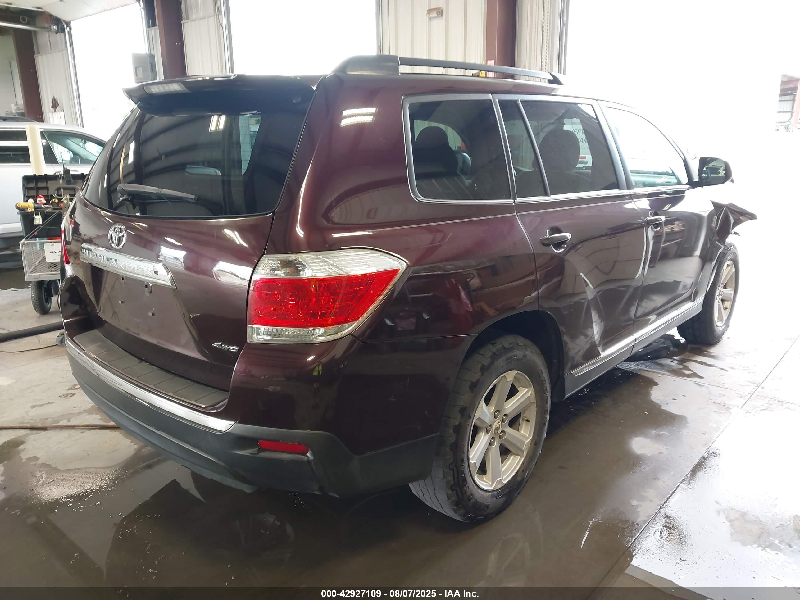 TOYOTA HIGHLANDER image 4