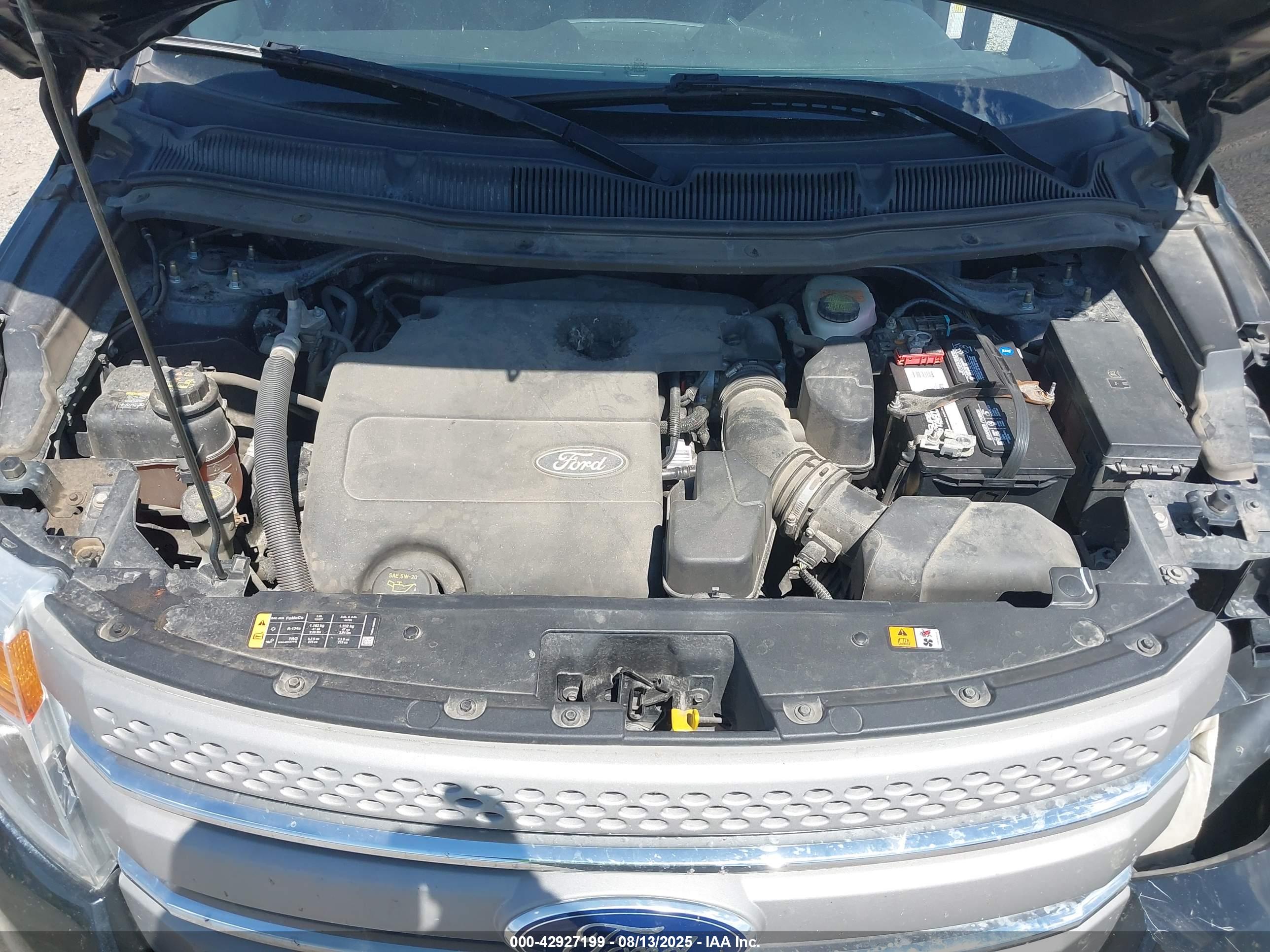 FORD EXPLORER image 10