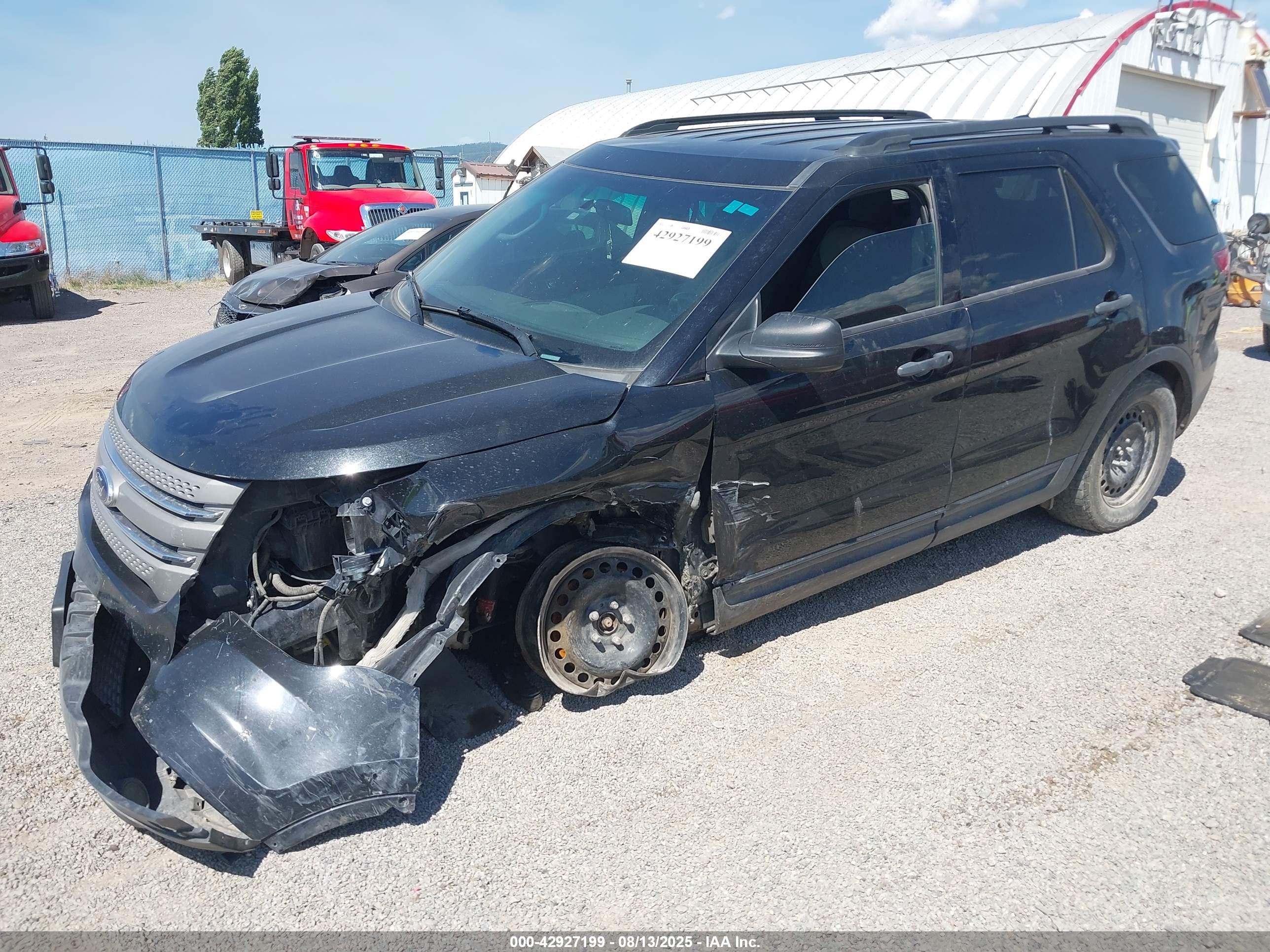 FORD EXPLORER image 2