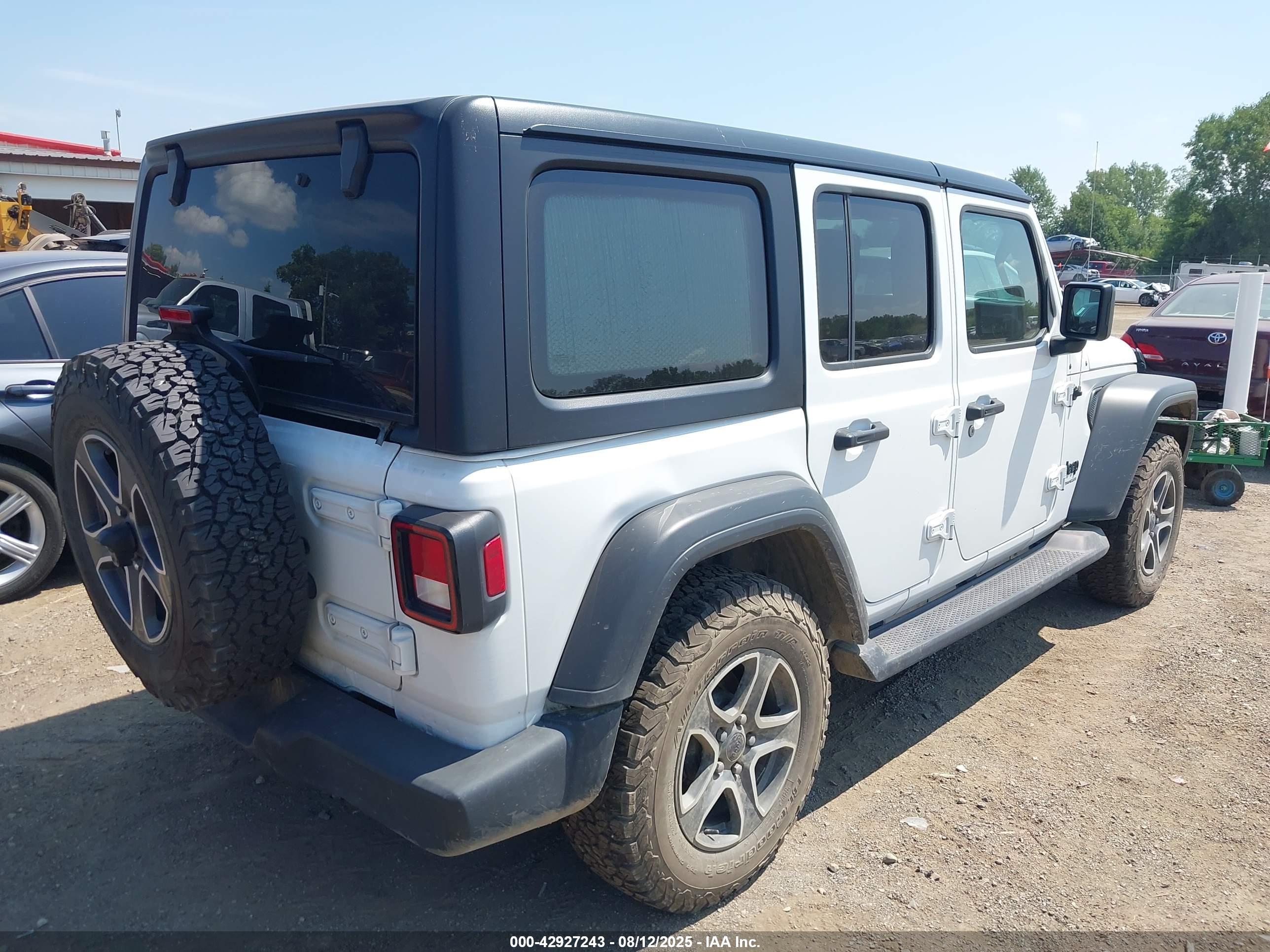 JEEP WRANGLER image 4