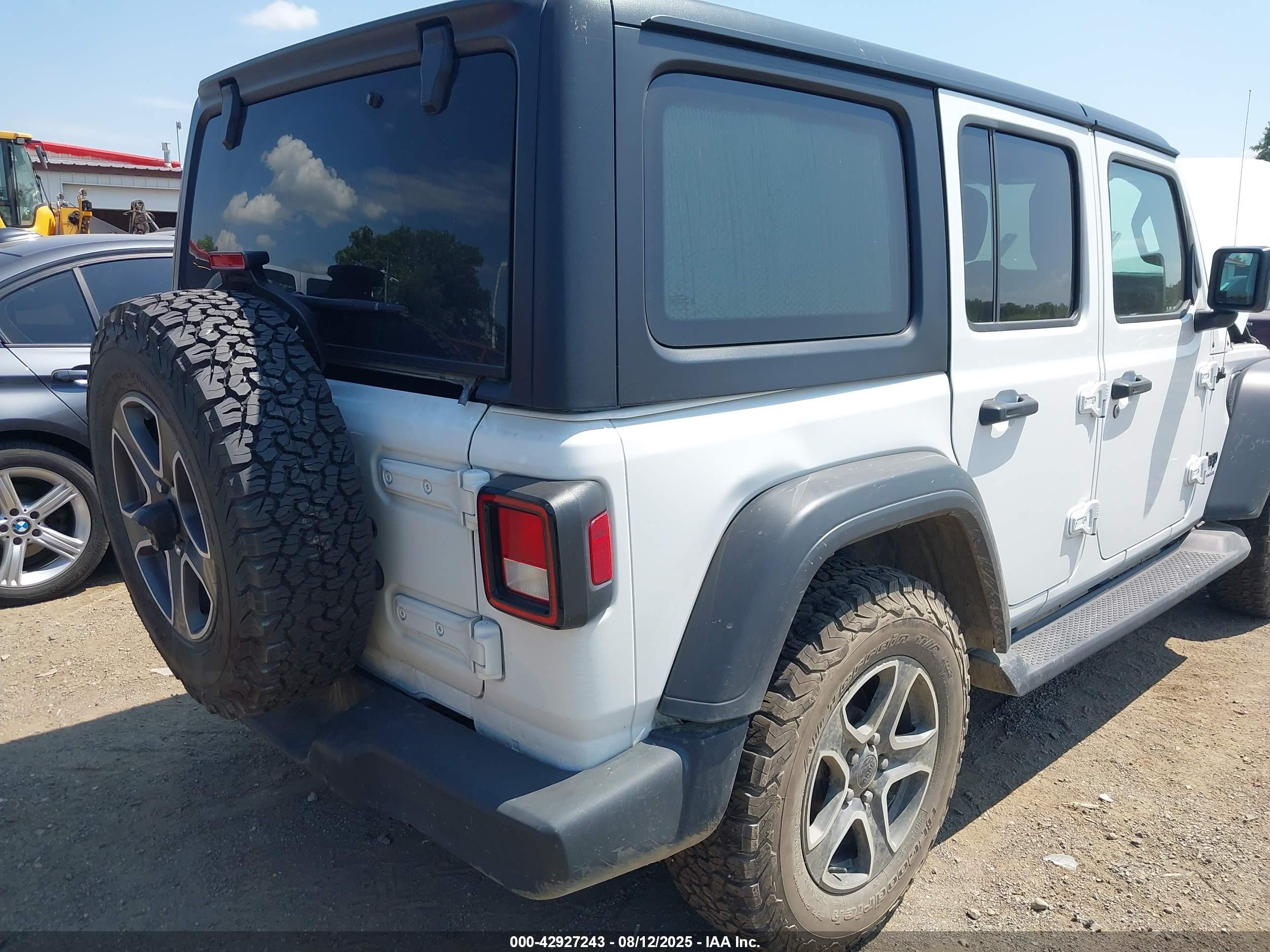 JEEP WRANGLER image 6