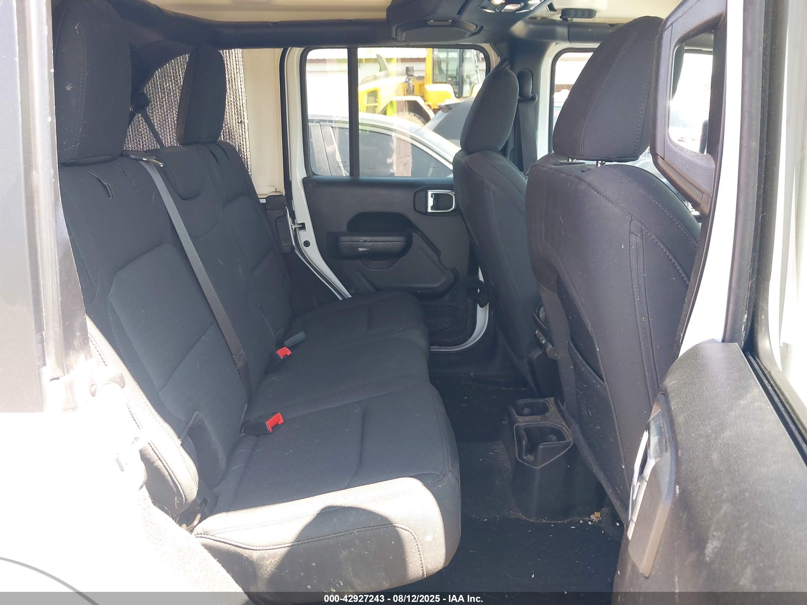 JEEP WRANGLER image 8
