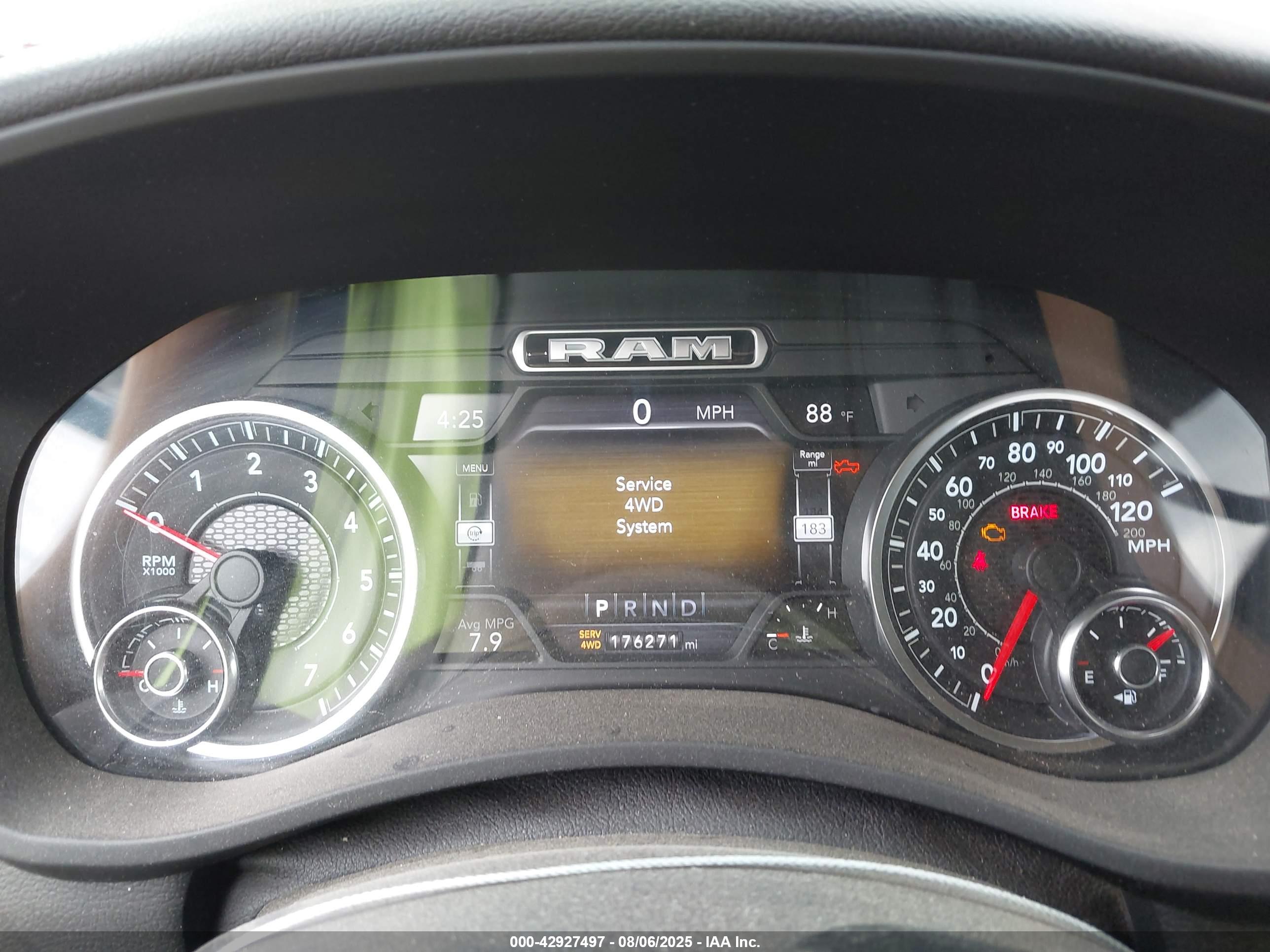 RAM 2500 image 7