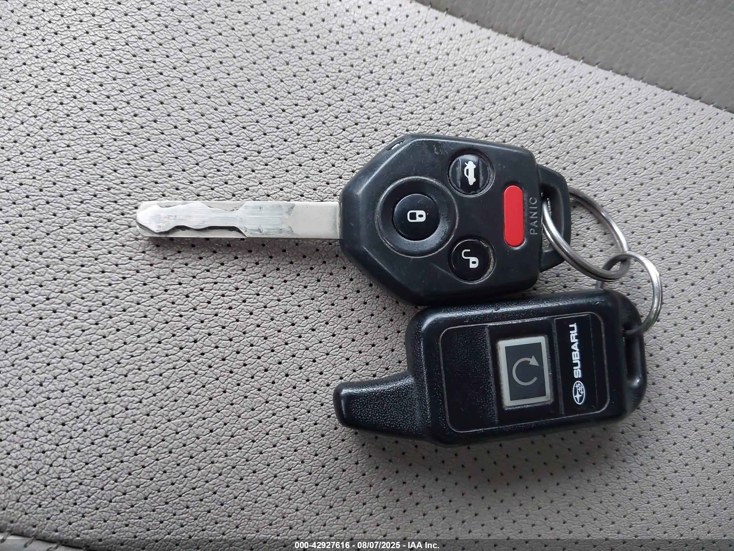 SUBARU OUTBACK image 11