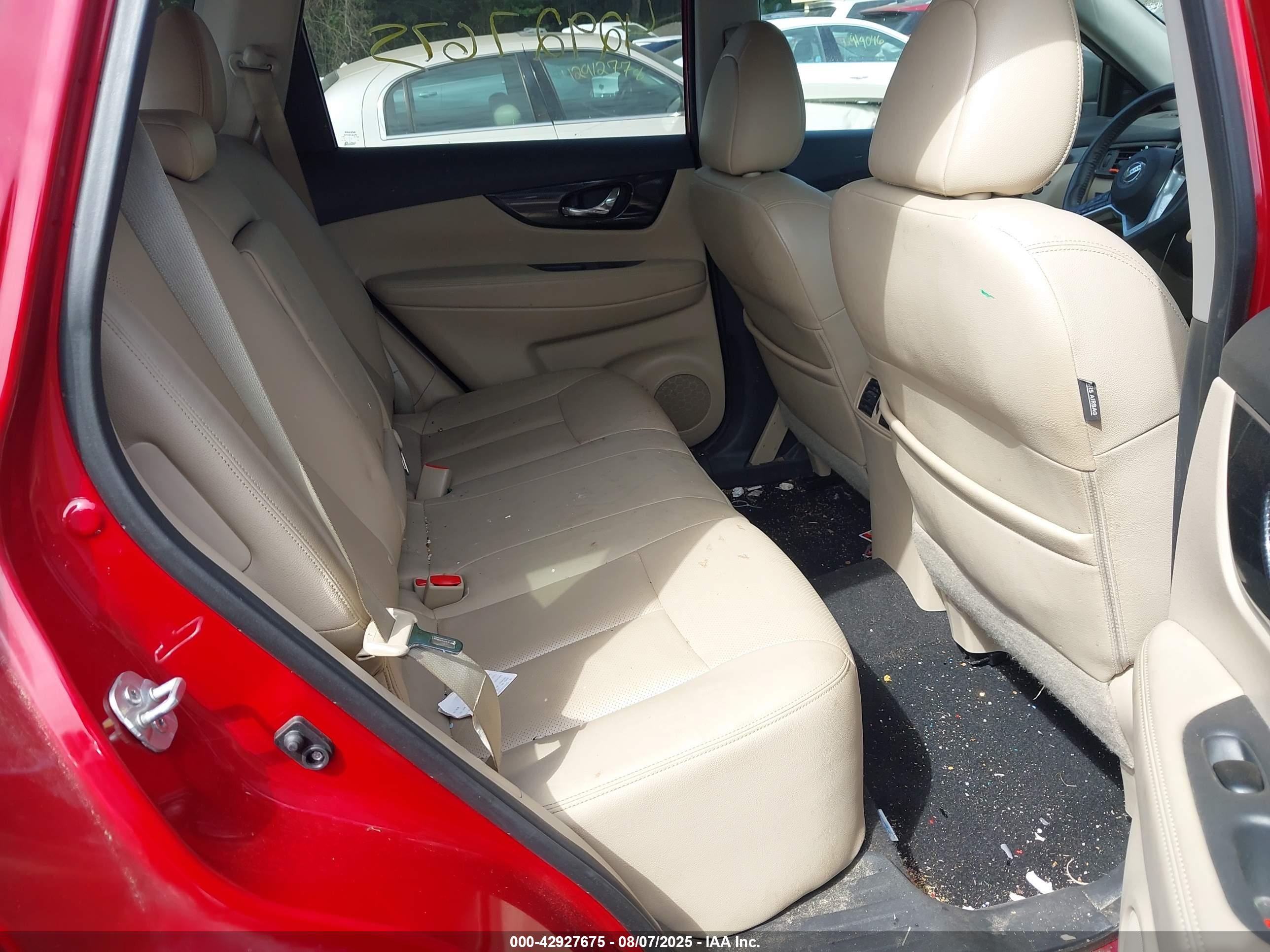 NISSAN ROGUE image 8