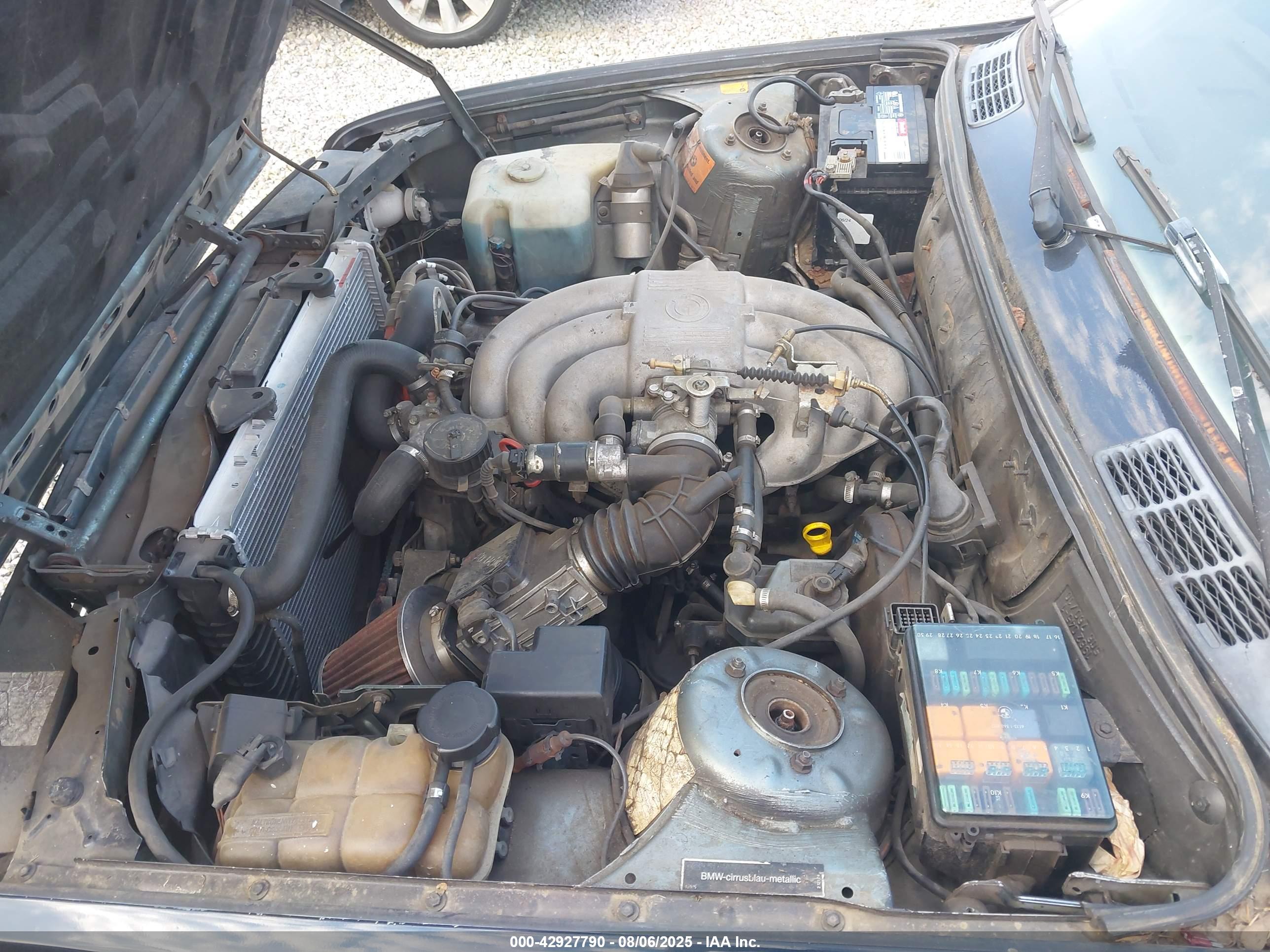 BMW 325 image 10