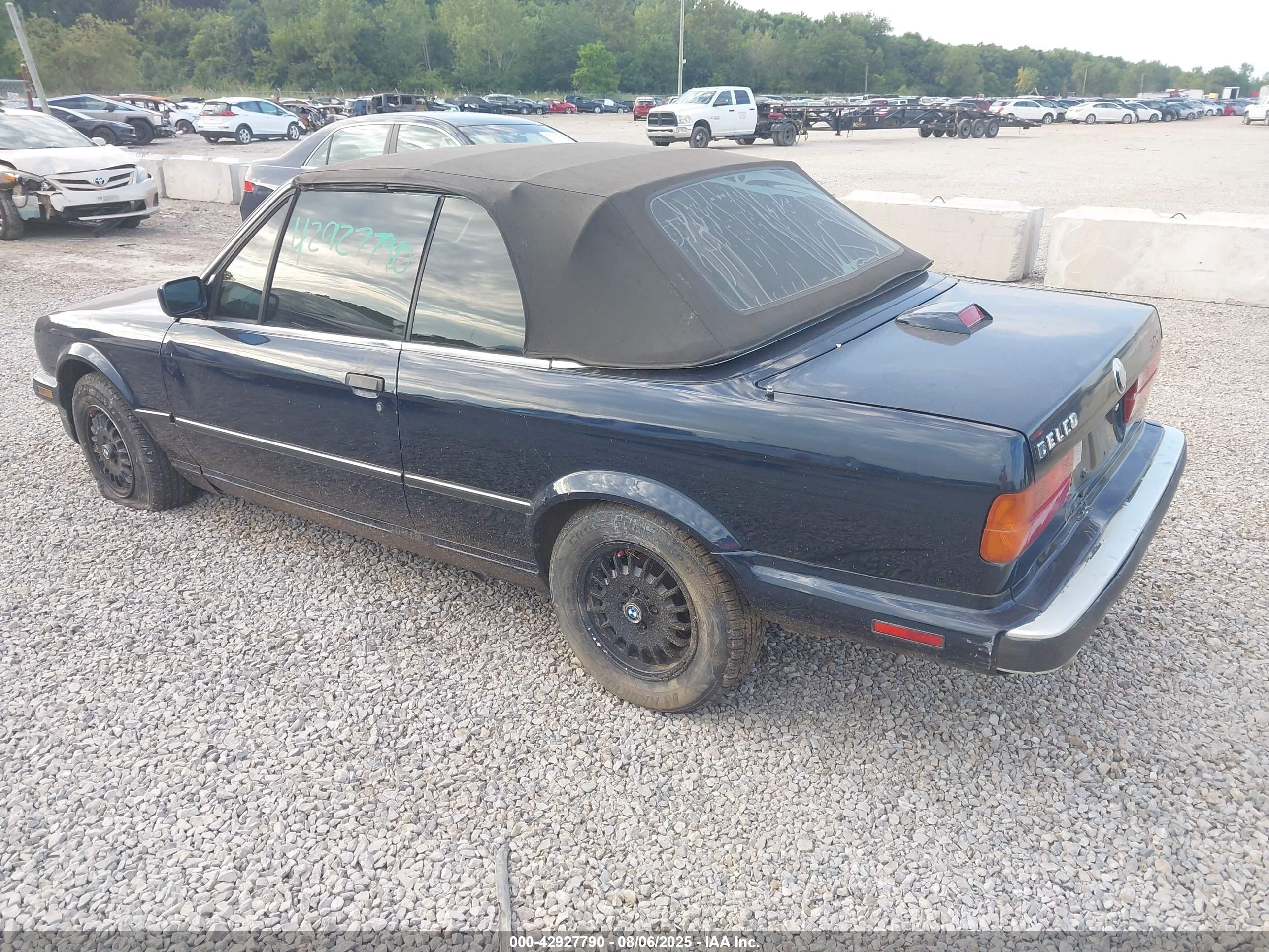 BMW 325 image 3