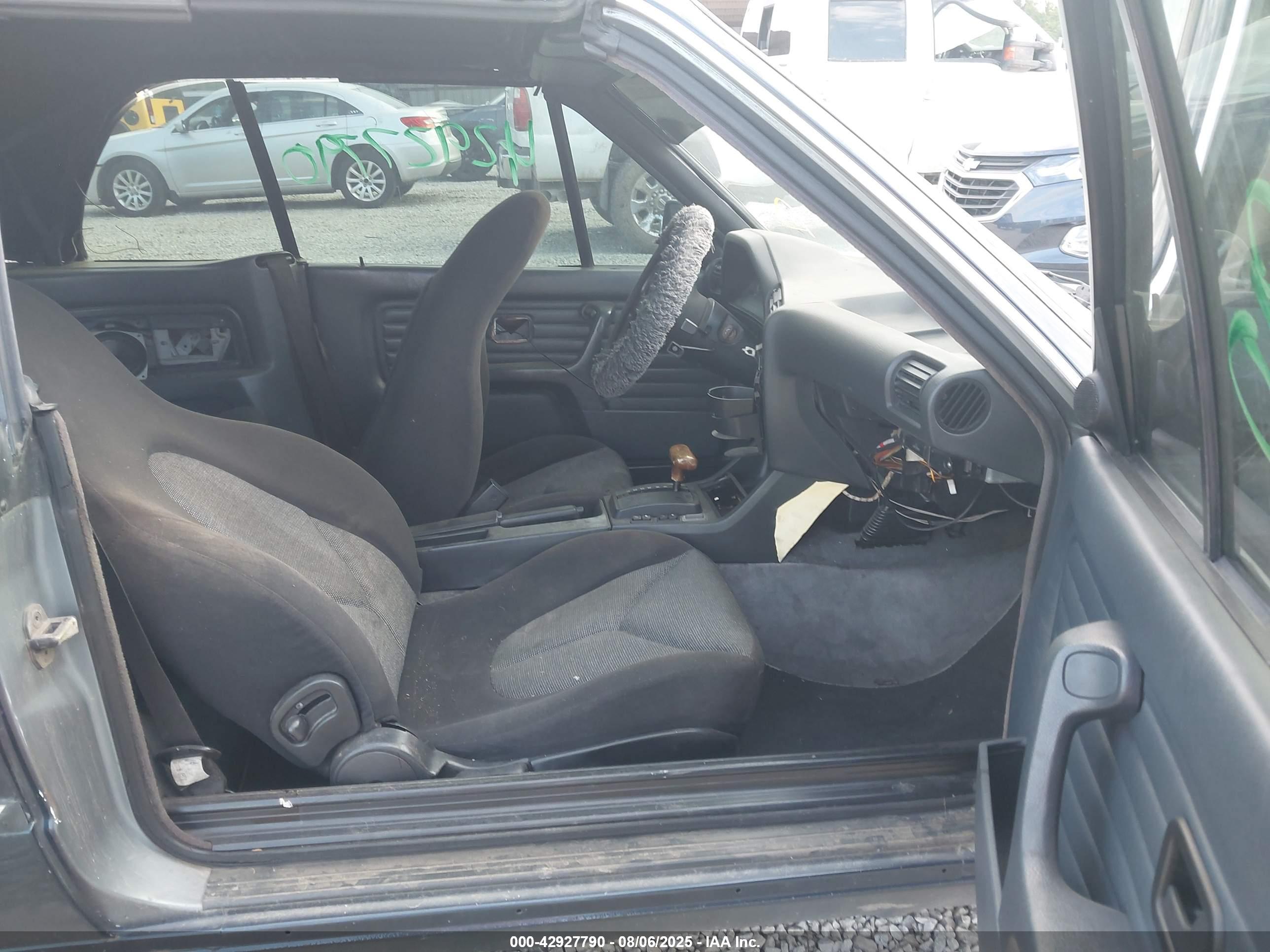 BMW 325 image 5