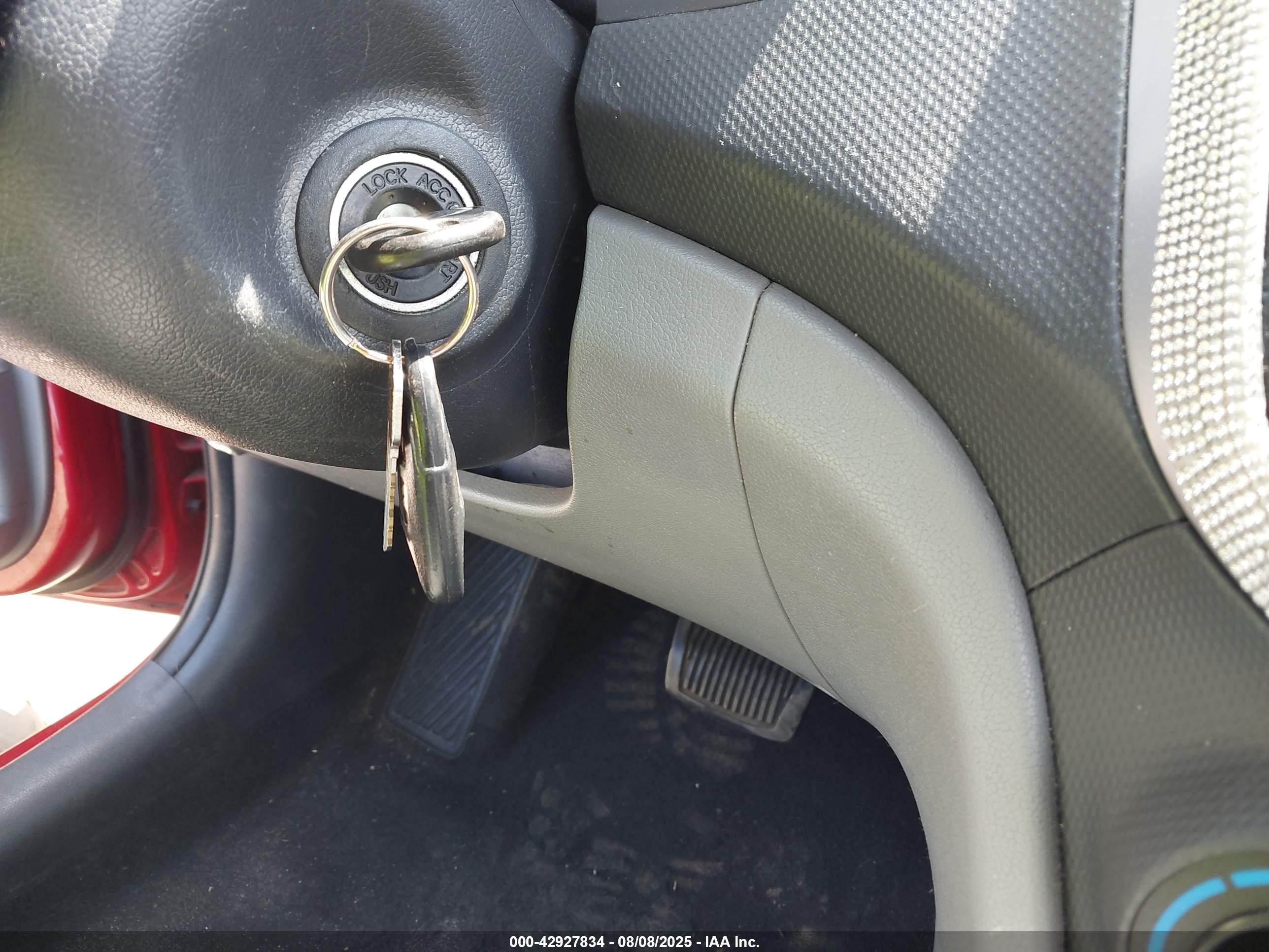 HYUNDAI ACCENT image 11