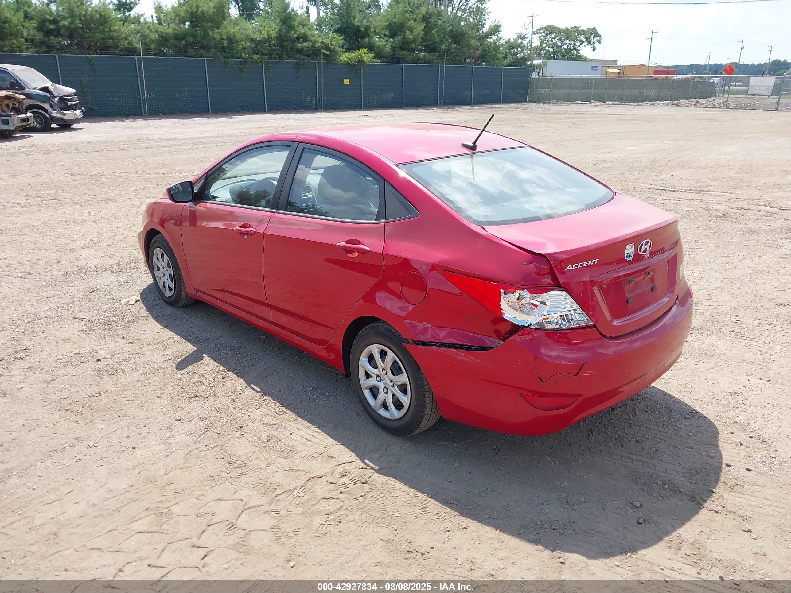 HYUNDAI ACCENT image 3
