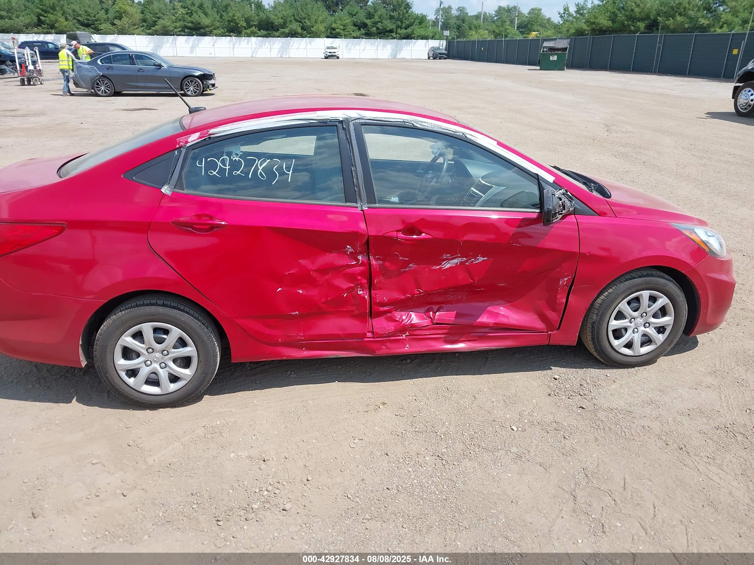 HYUNDAI ACCENT image 6