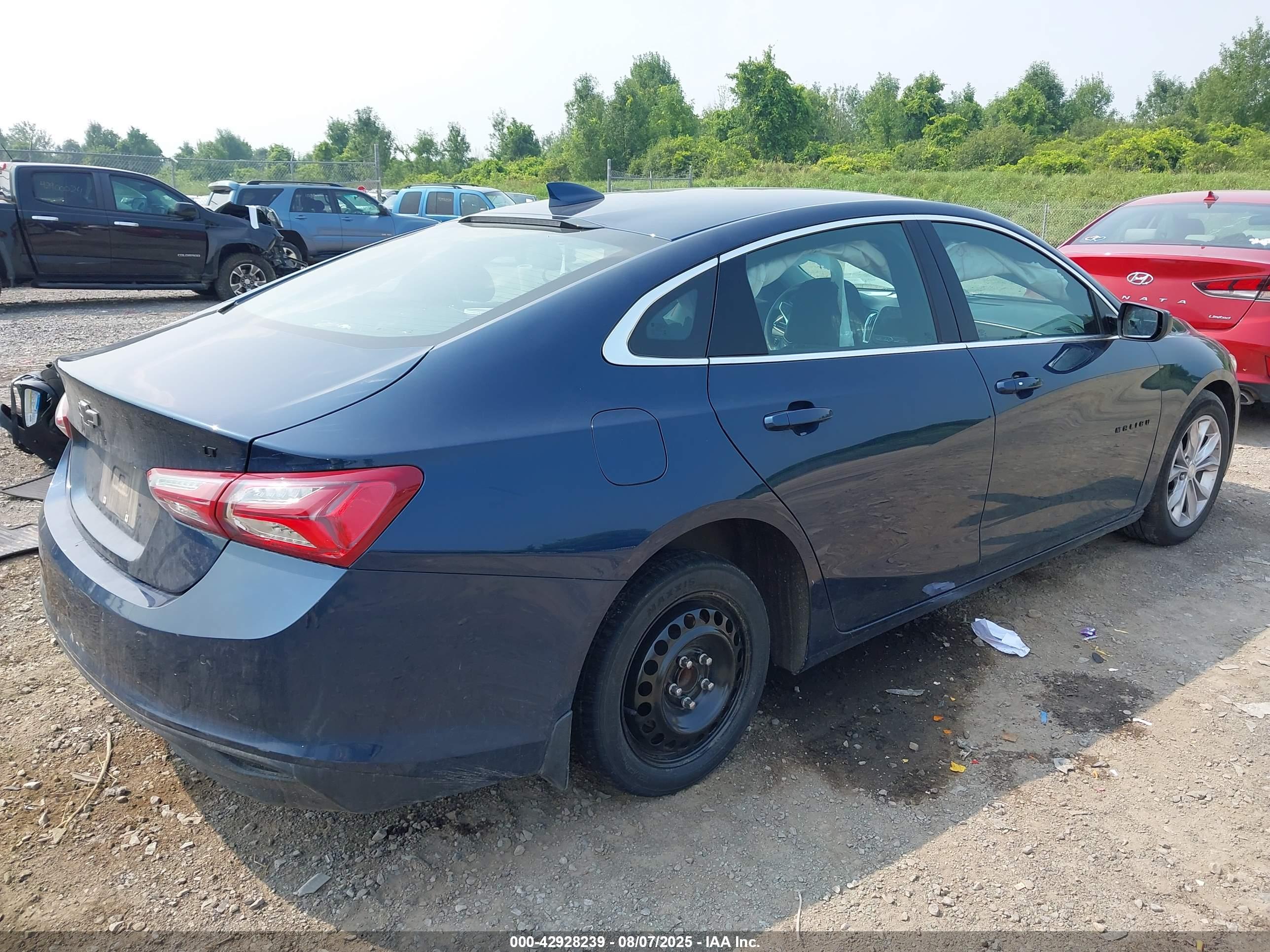 CHEVROLET MALIBU image 4
