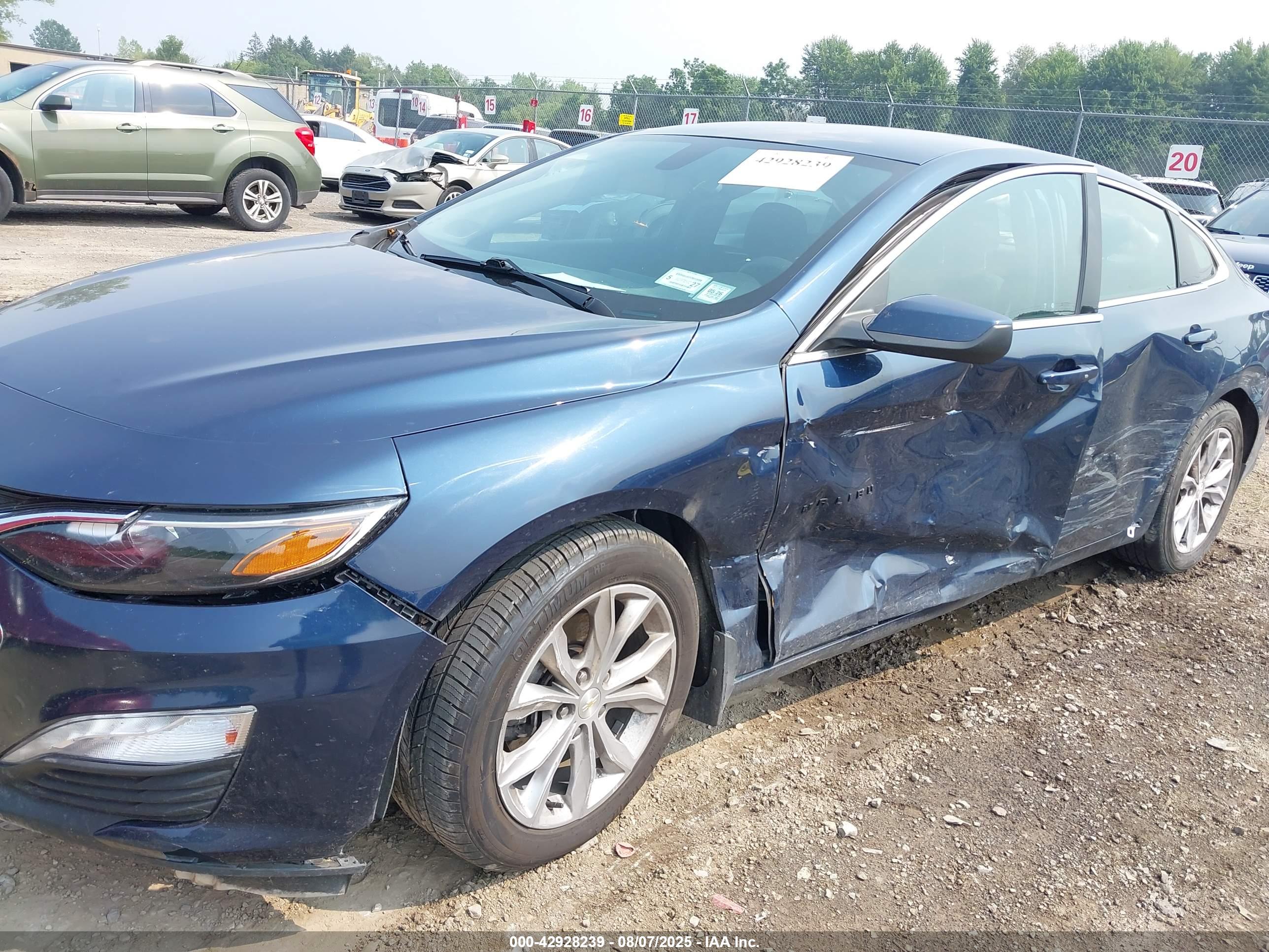 CHEVROLET MALIBU image 6