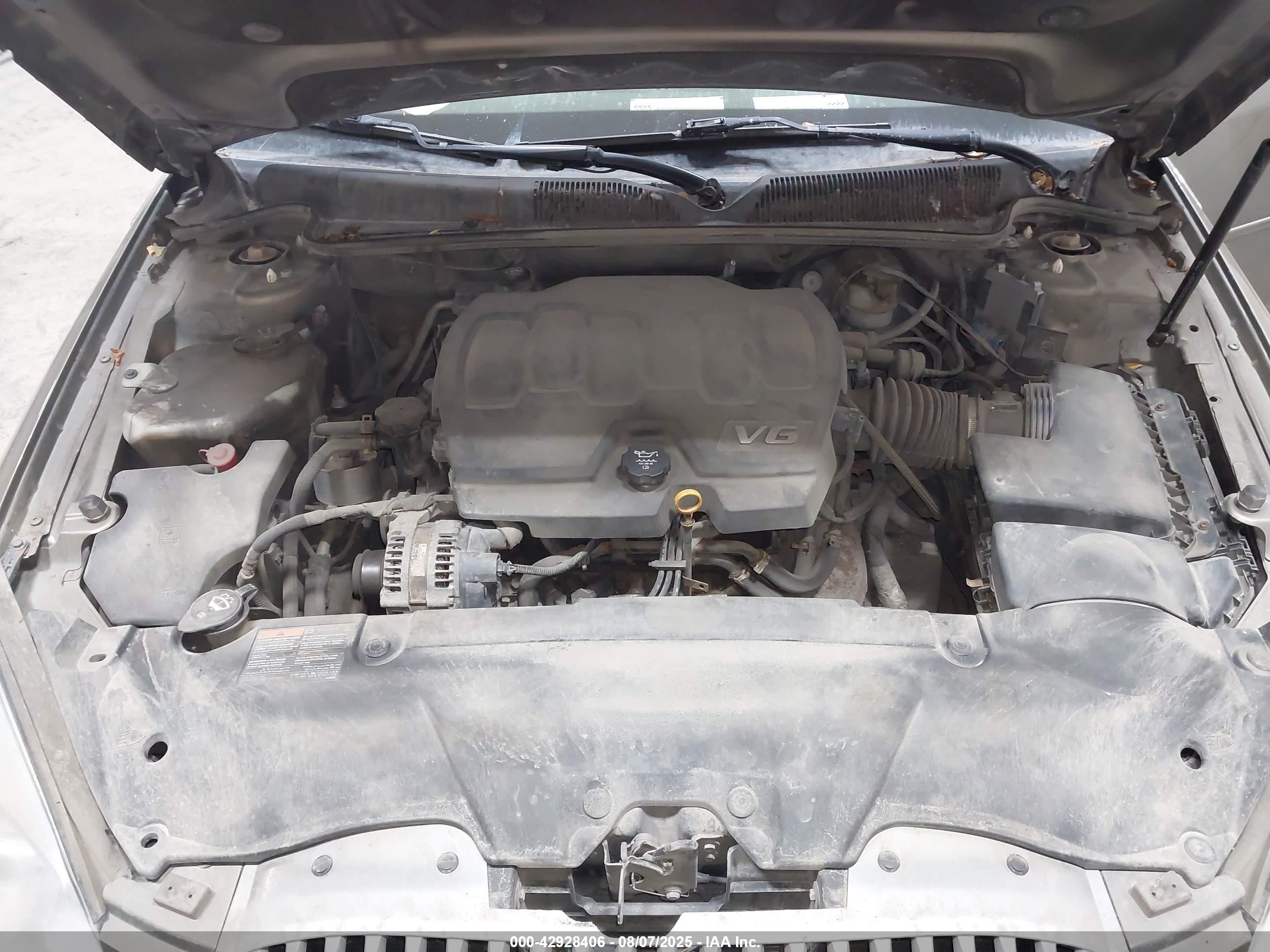 BUICK LUCERNE image 10