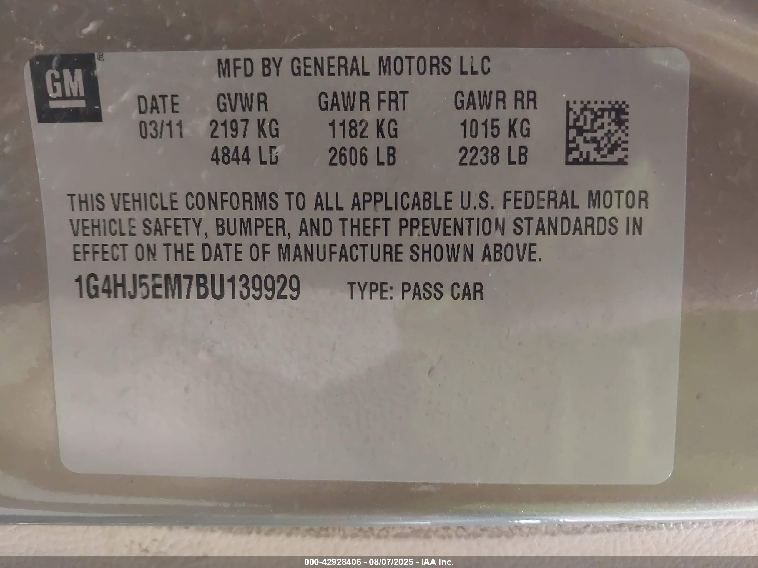 BUICK LUCERNE image 9