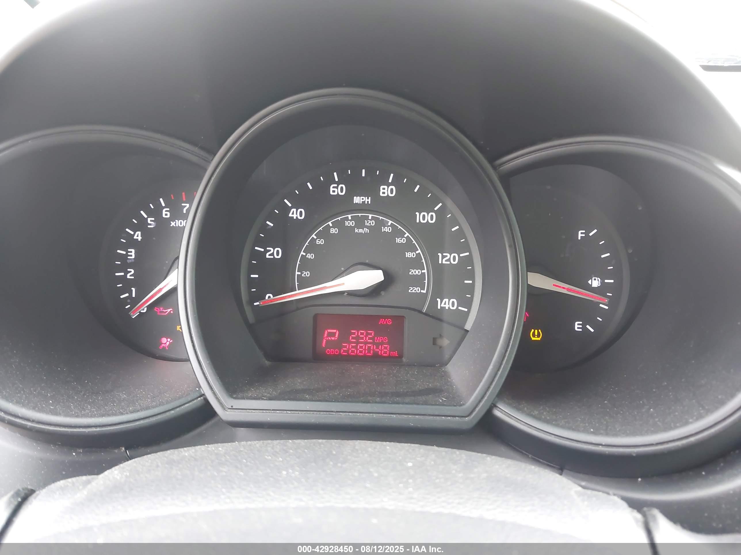 KIA RIO5 image 7