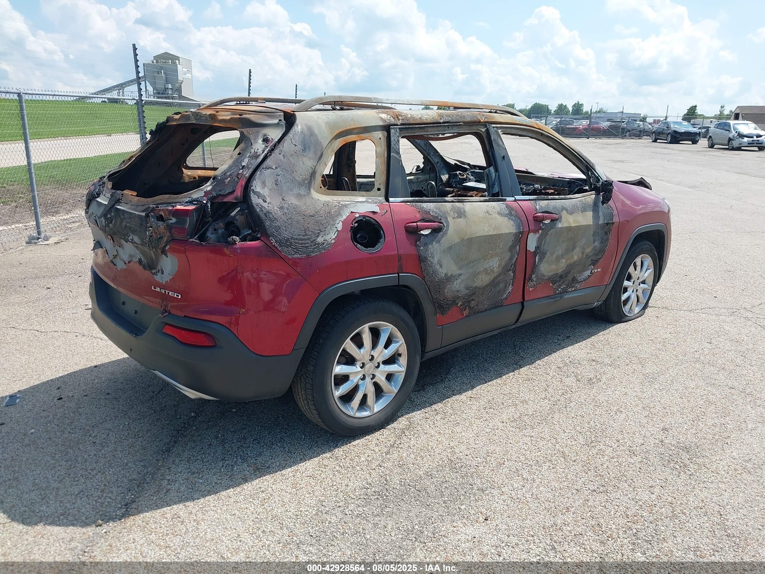 JEEP CHEROKEE image 4