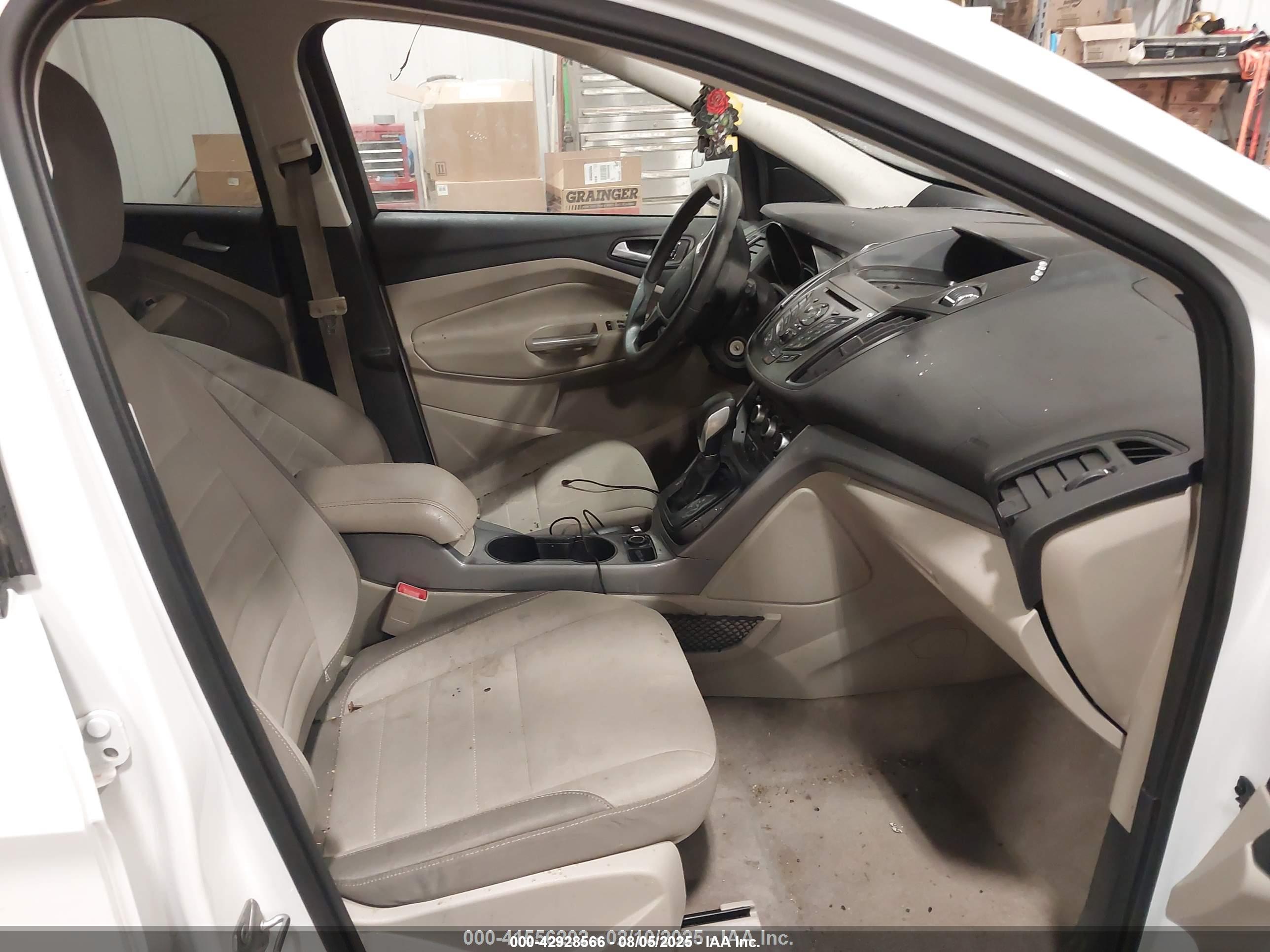 FORD ESCAPE image 5