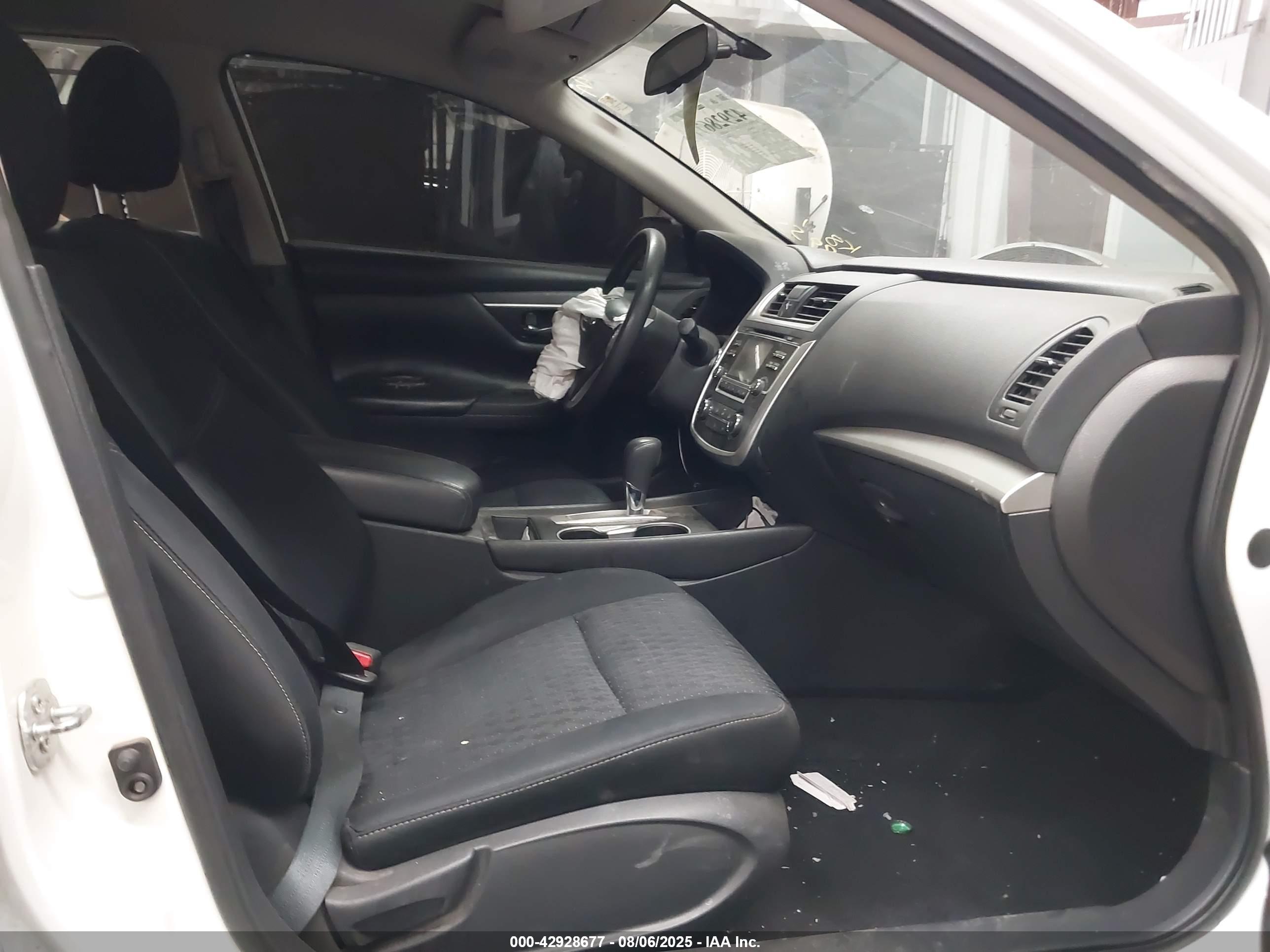 NISSAN ALTIMA image 5