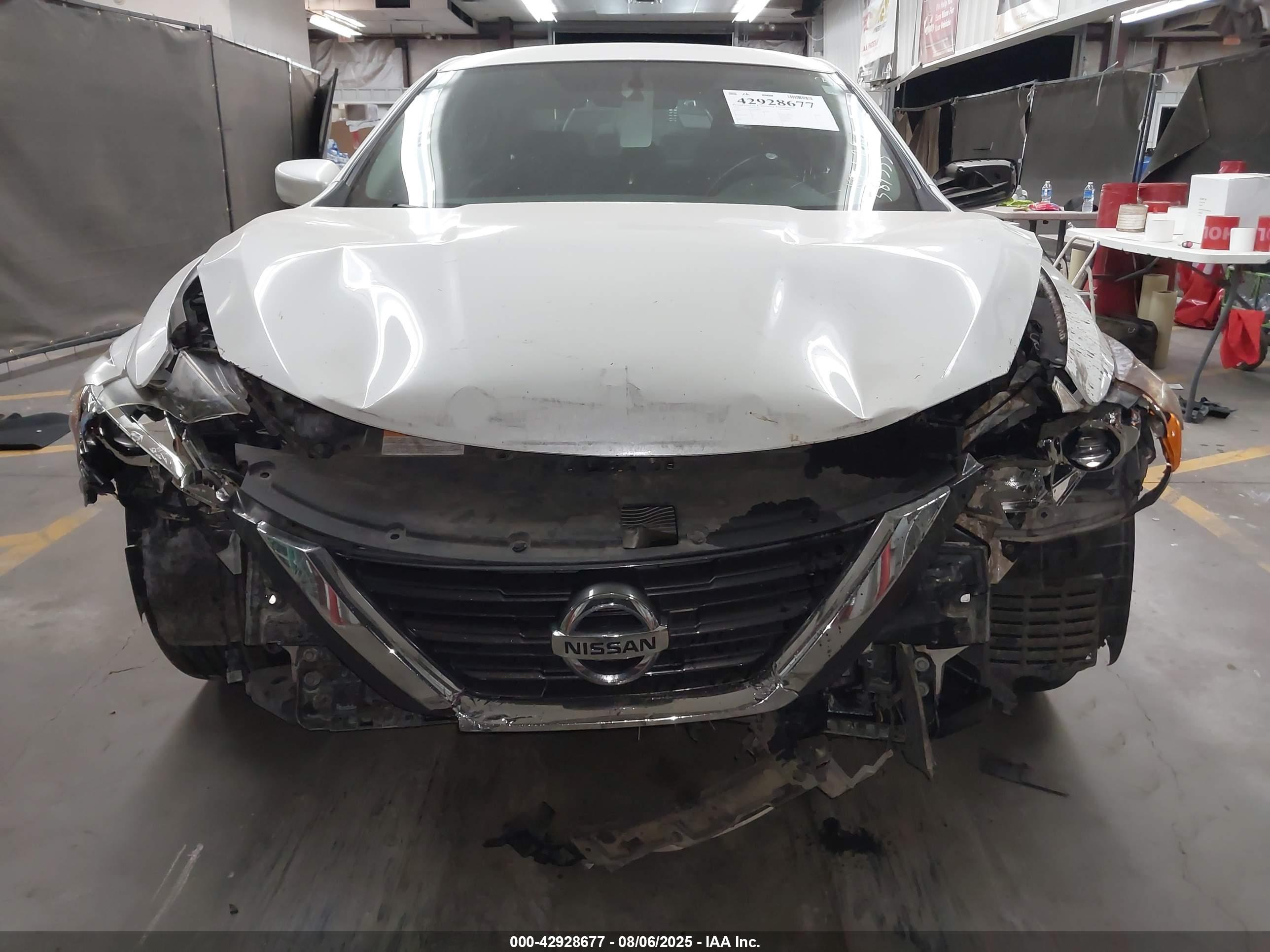NISSAN ALTIMA image 6