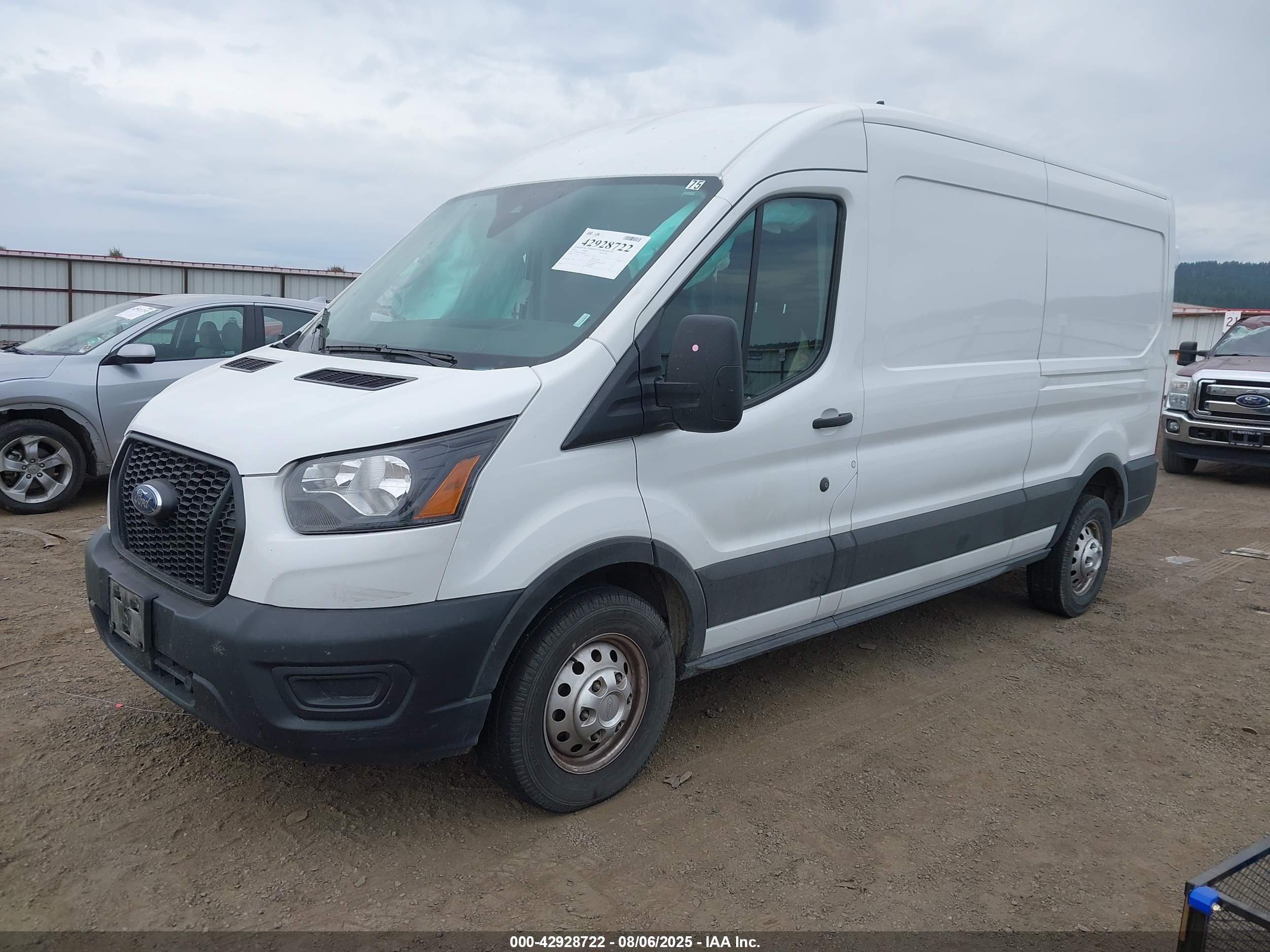 FORD TRANSIT-250 image 2