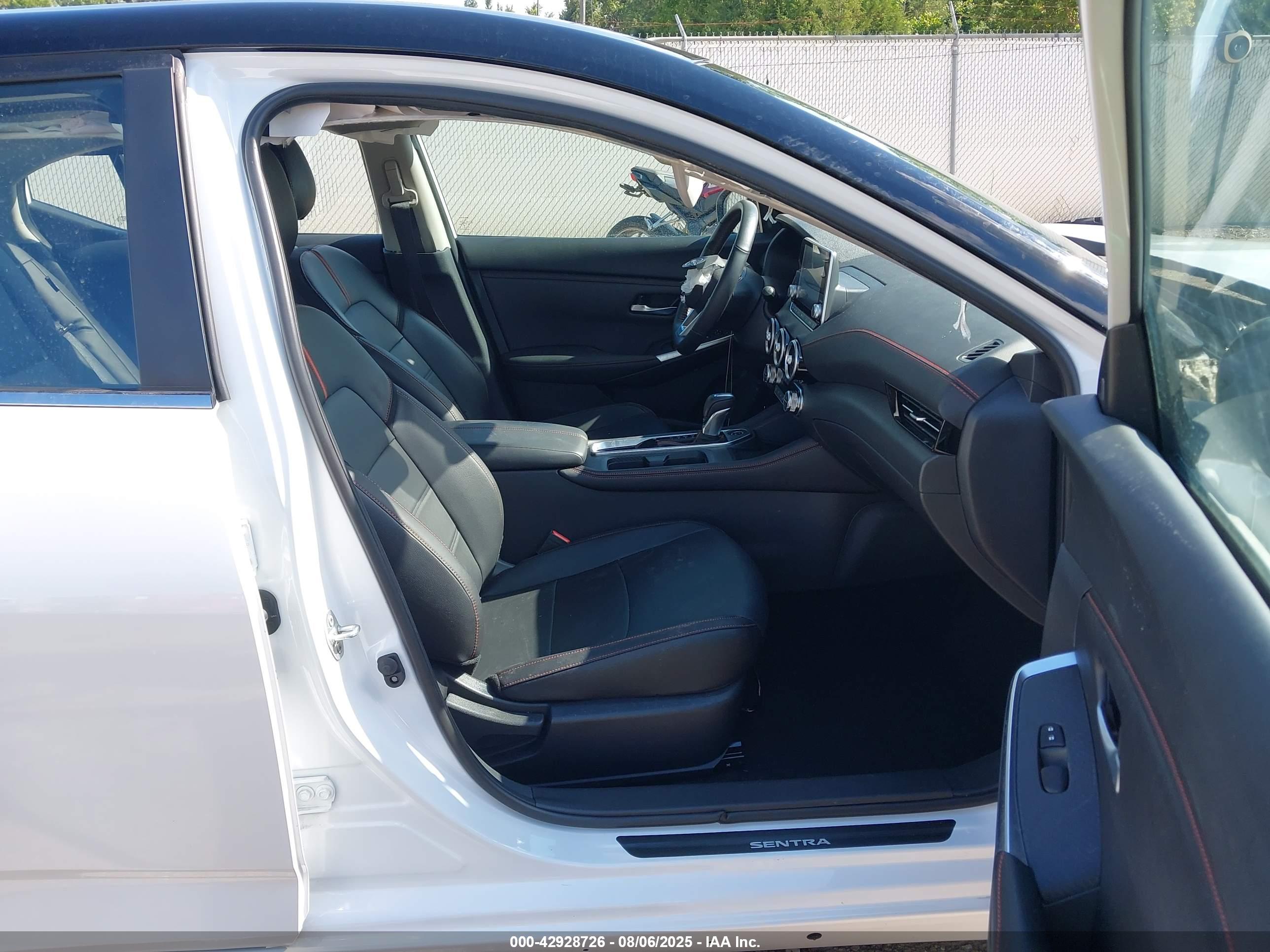 NISSAN SENTRA image 5
