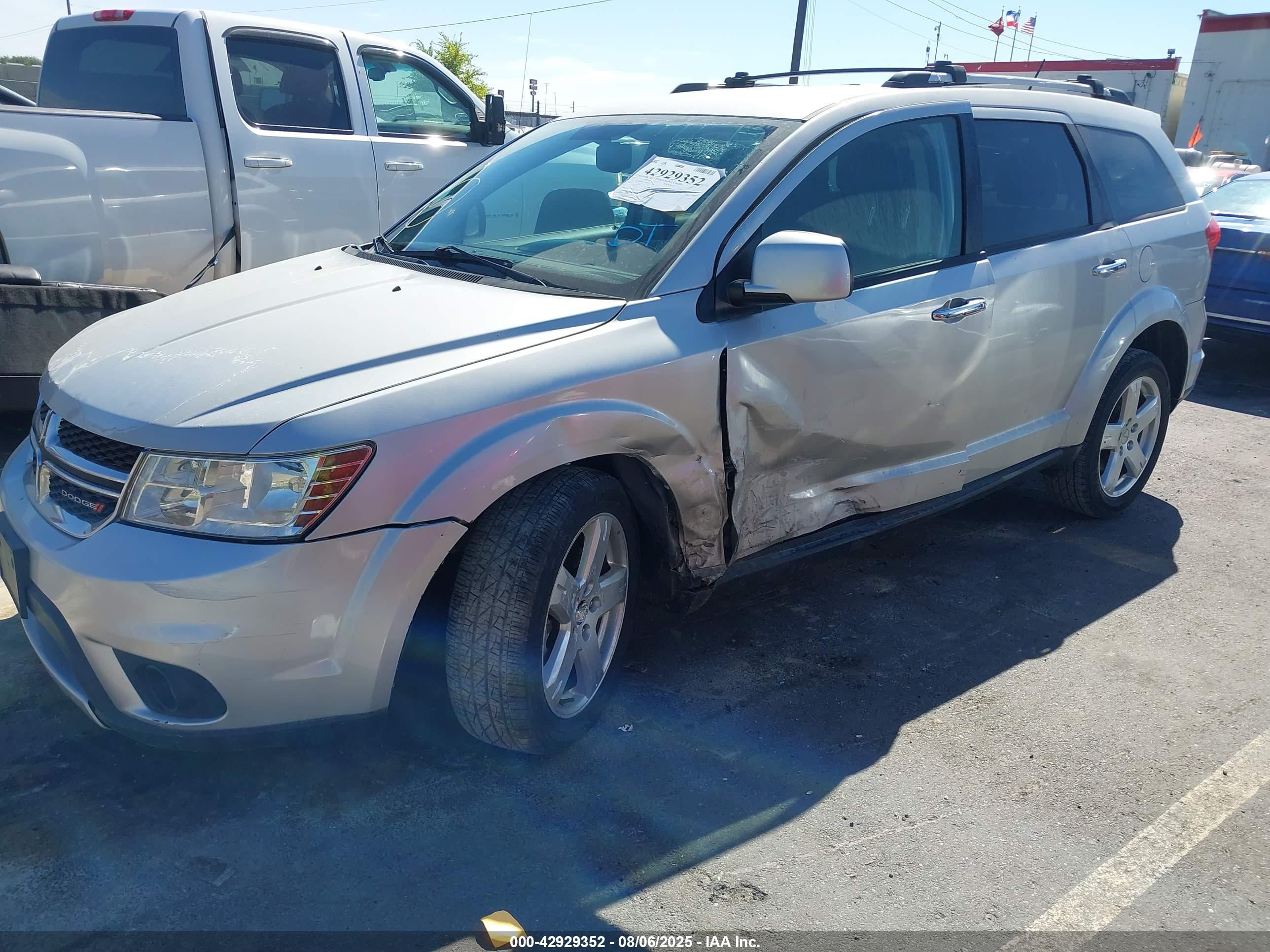 DODGE JOURNEY image 2
