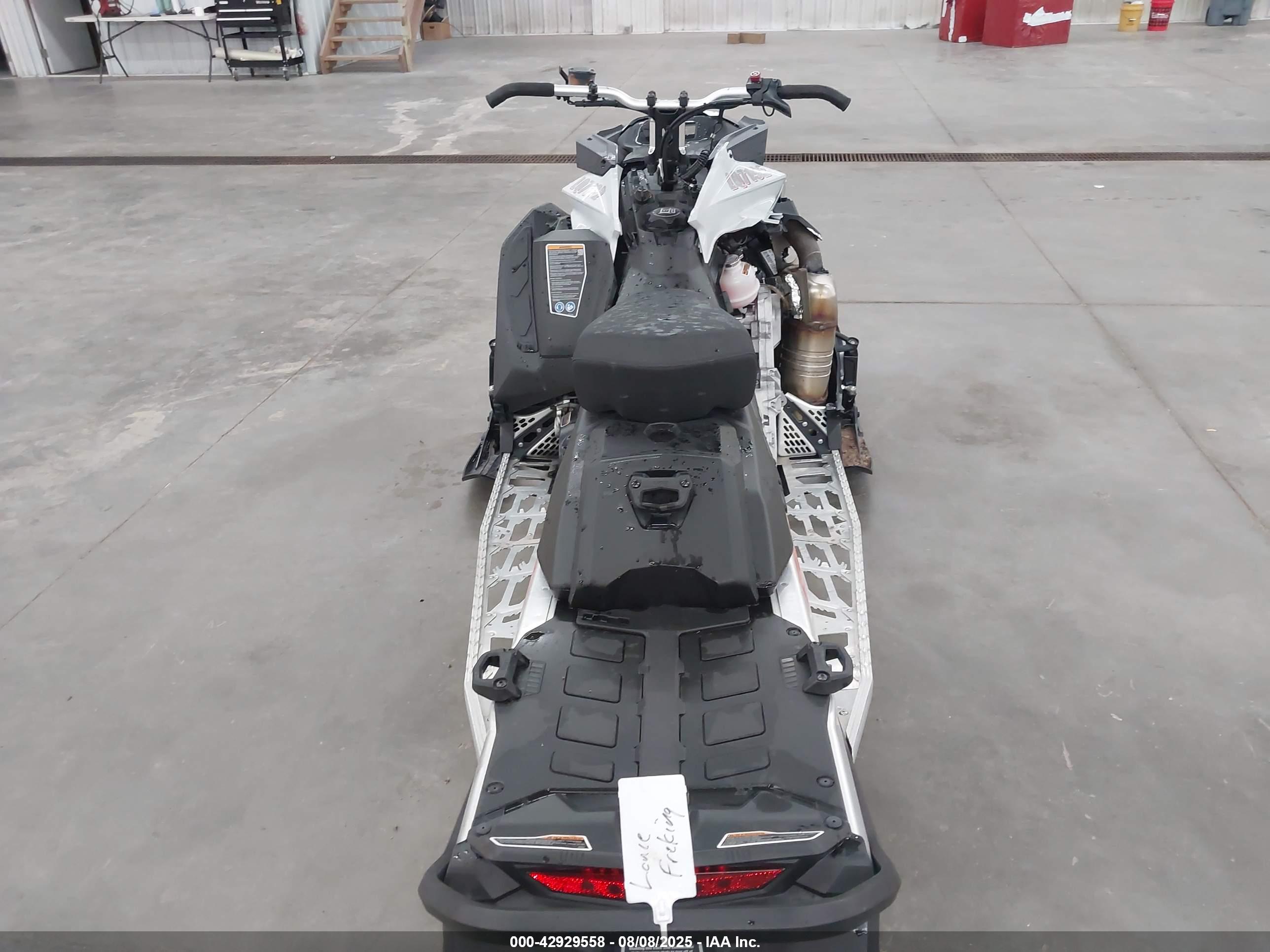 SKI-DOO MX image 8