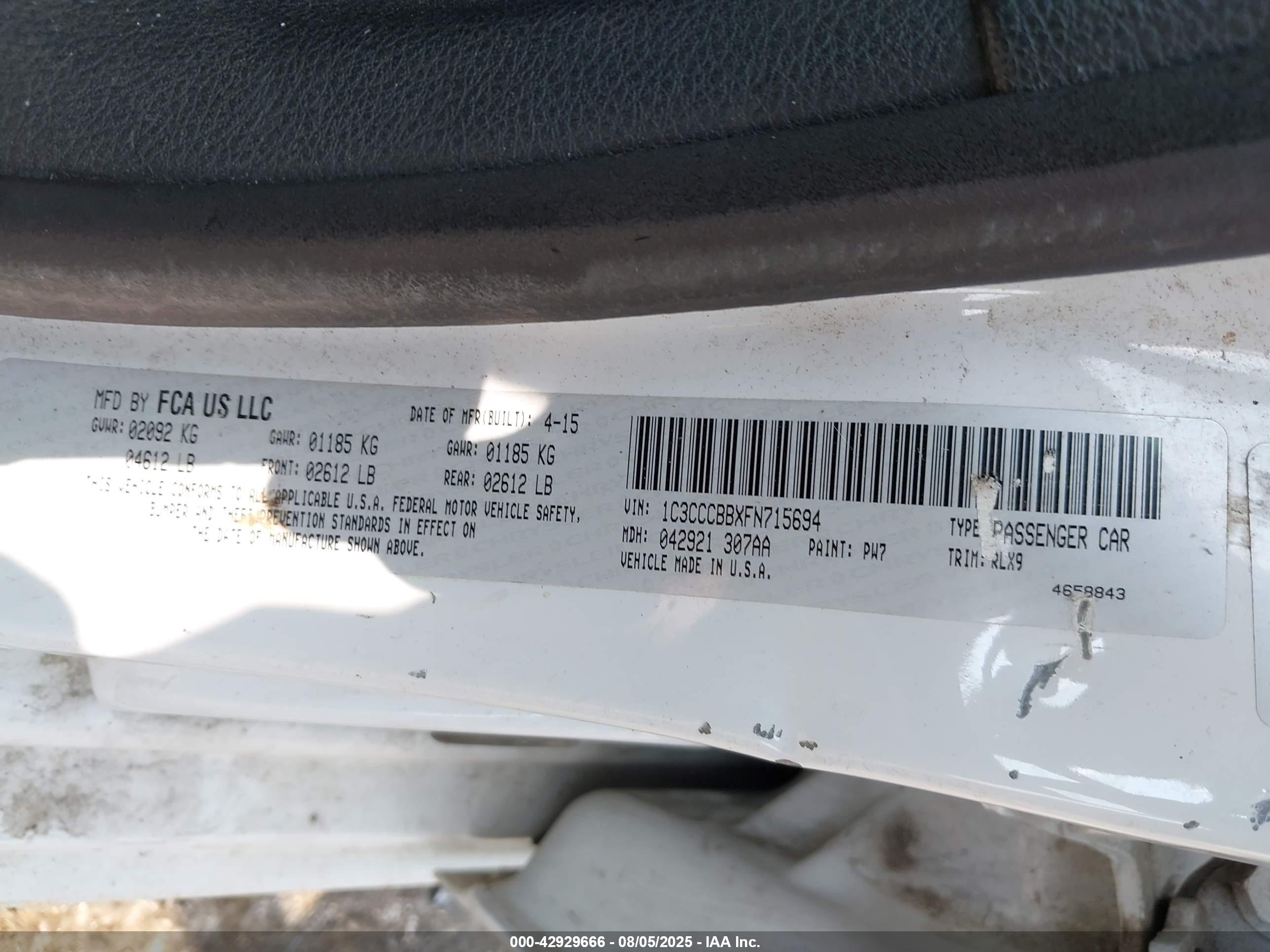CHRYSLER 200 image 9