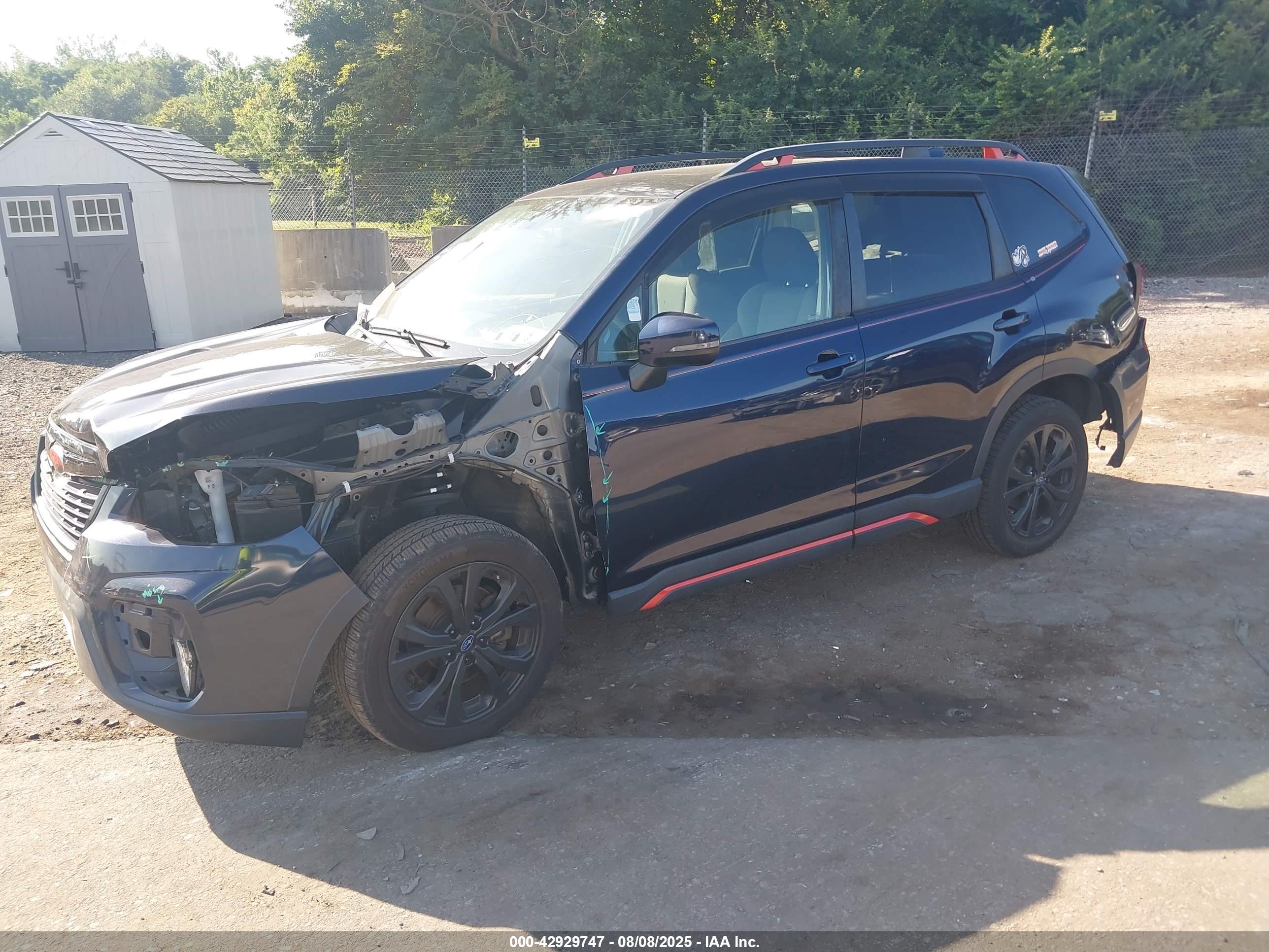 SUBARU FORESTER image 2