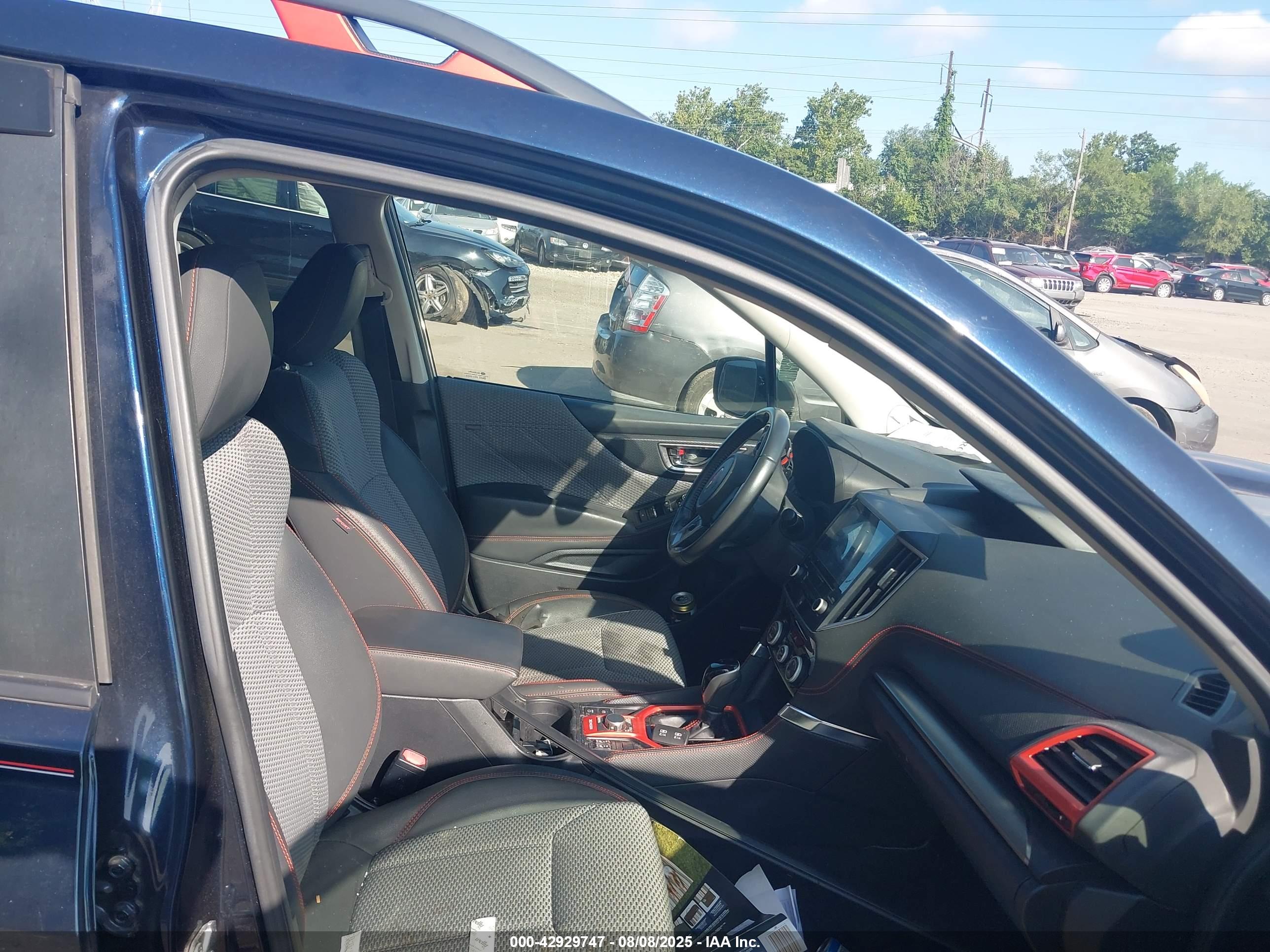 SUBARU FORESTER image 5