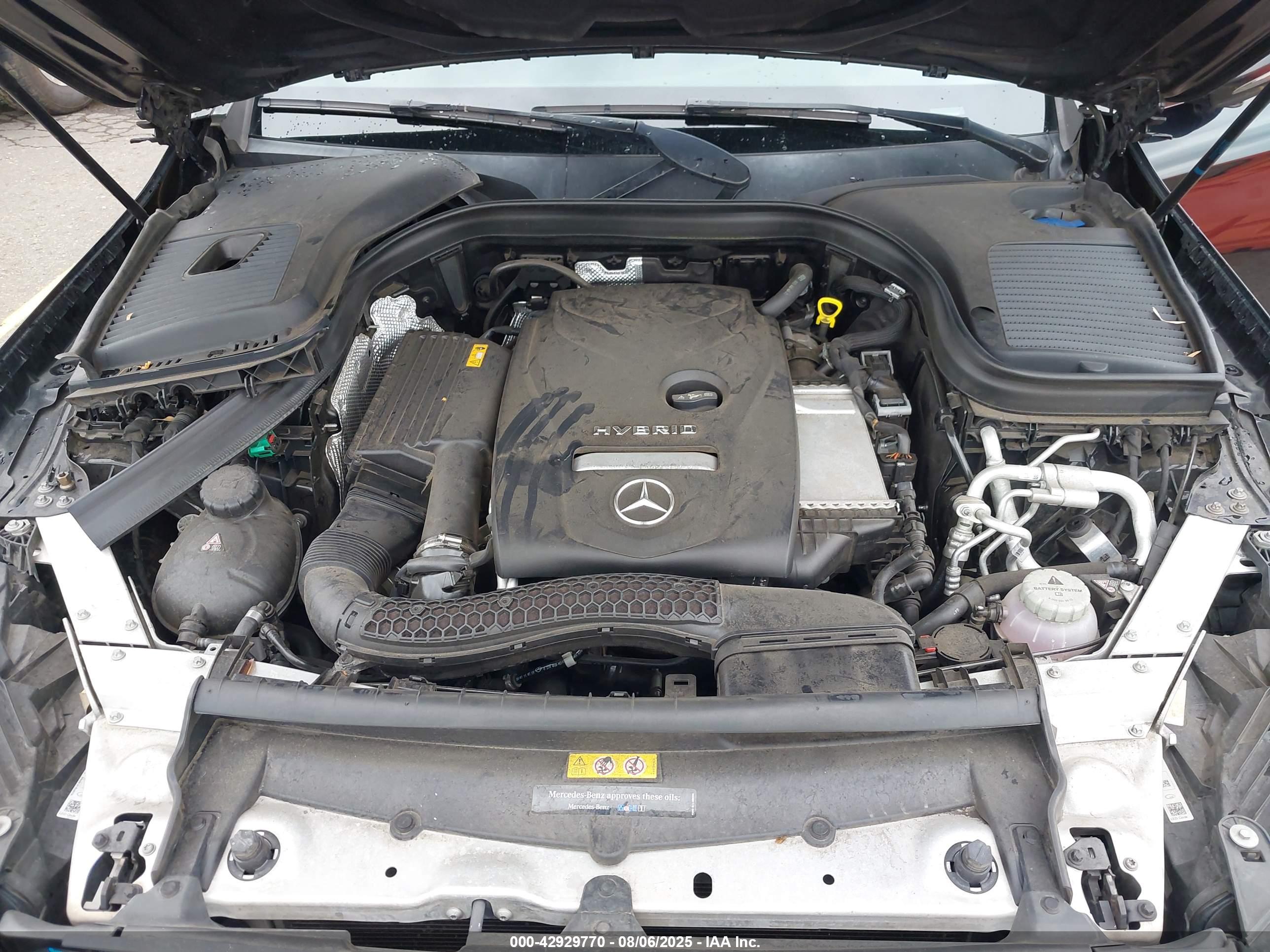 MERCEDES-BENZ GLC image 10