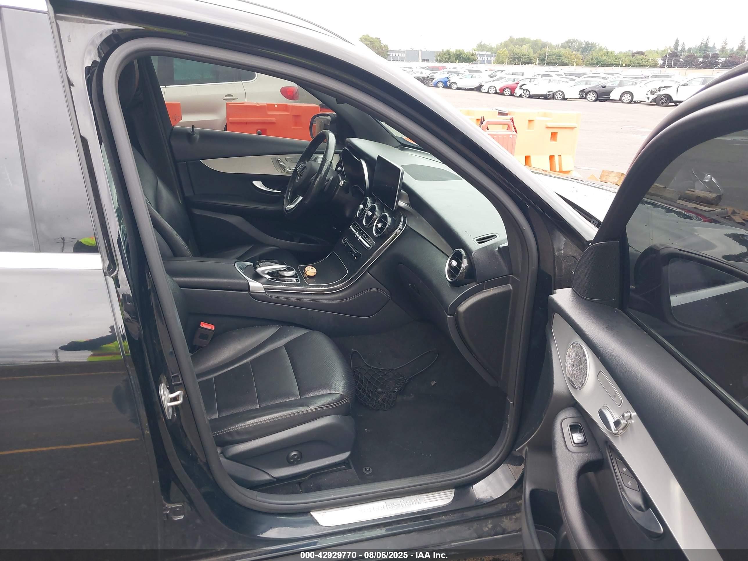 MERCEDES-BENZ GLC image 5