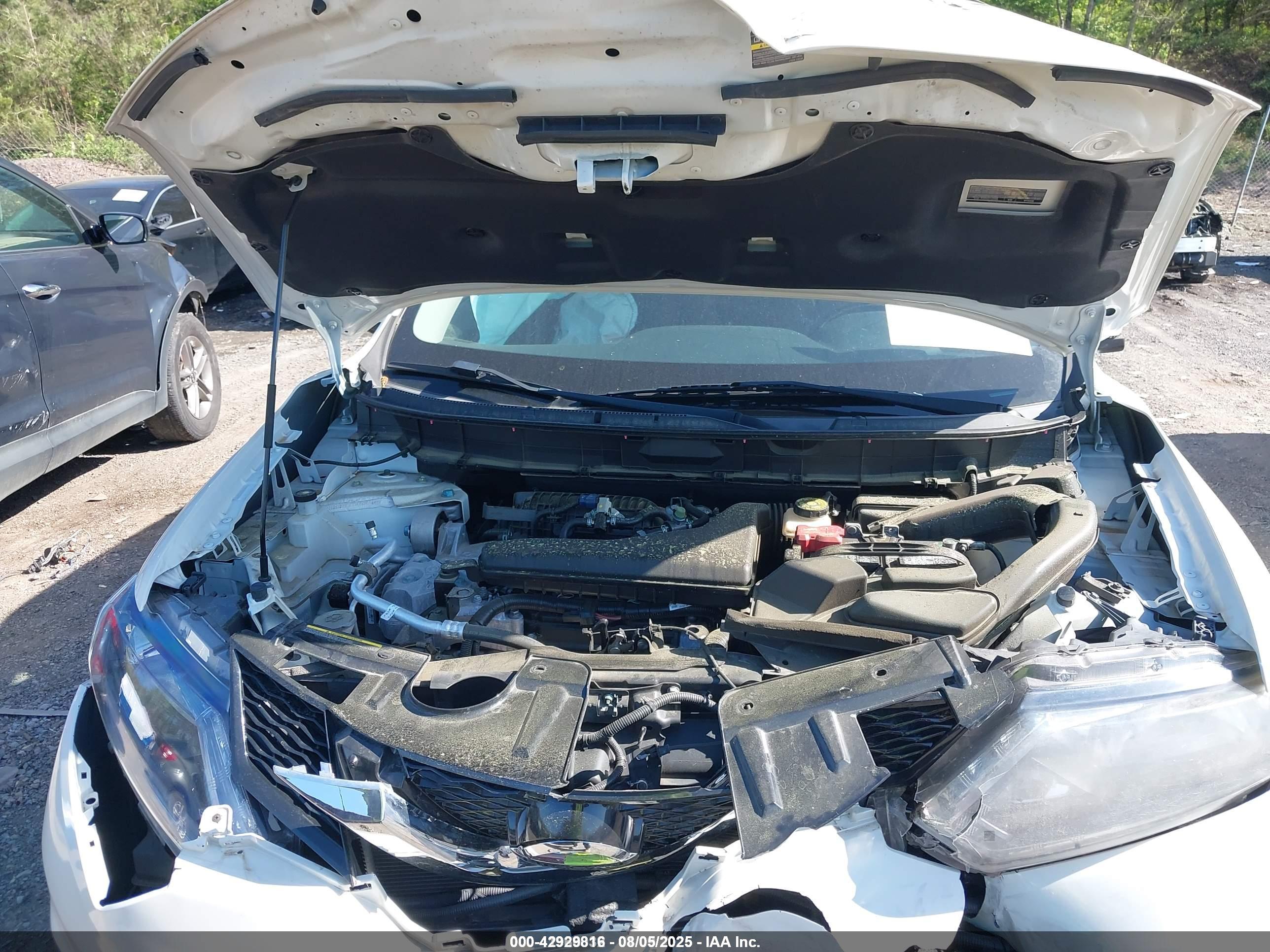 NISSAN ROGUE image 10