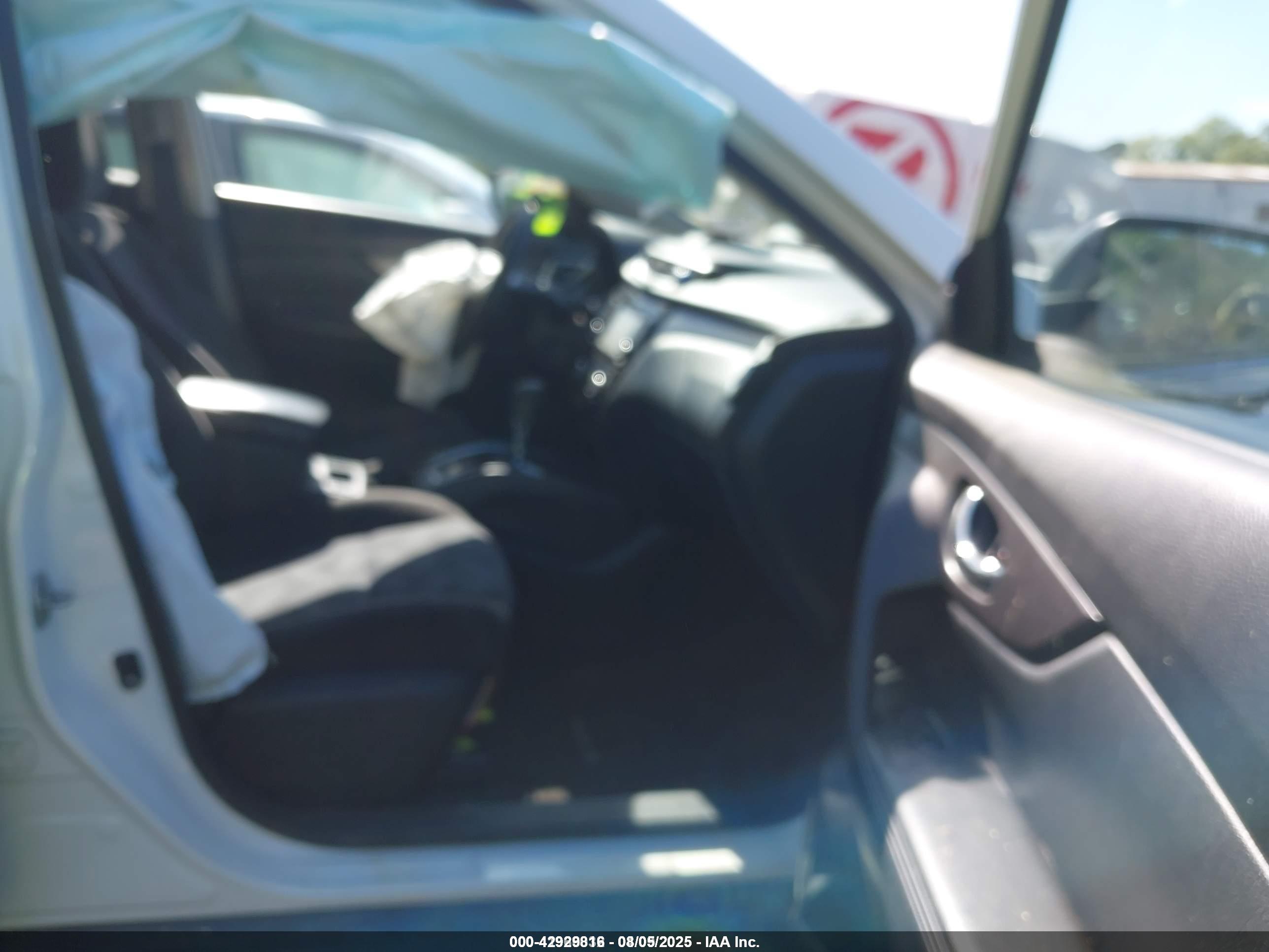 NISSAN ROGUE image 5