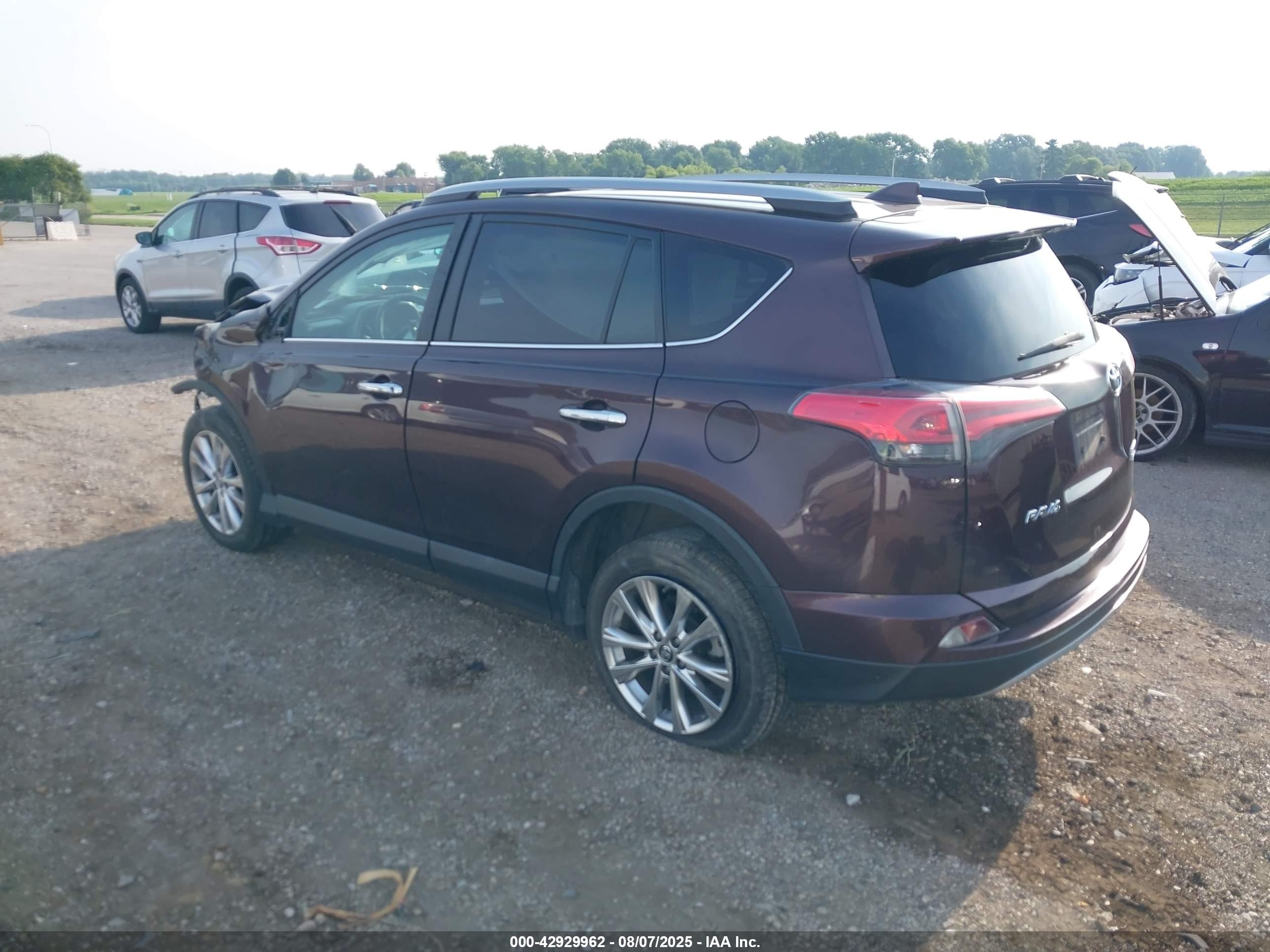 TOYOTA RAV4 image 3