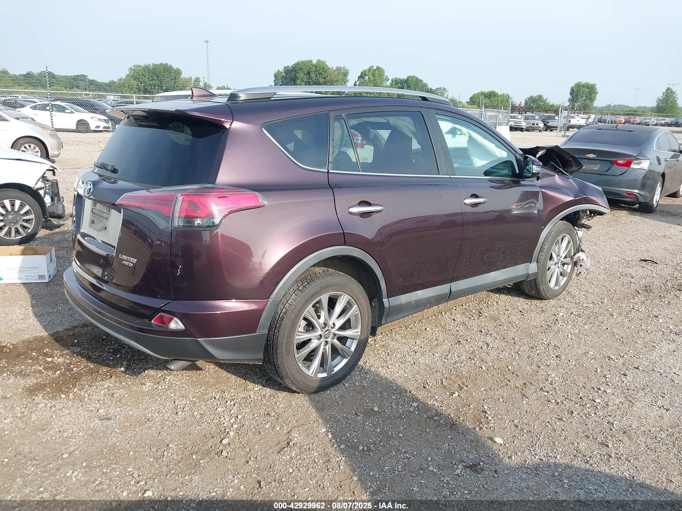TOYOTA RAV4 image 4