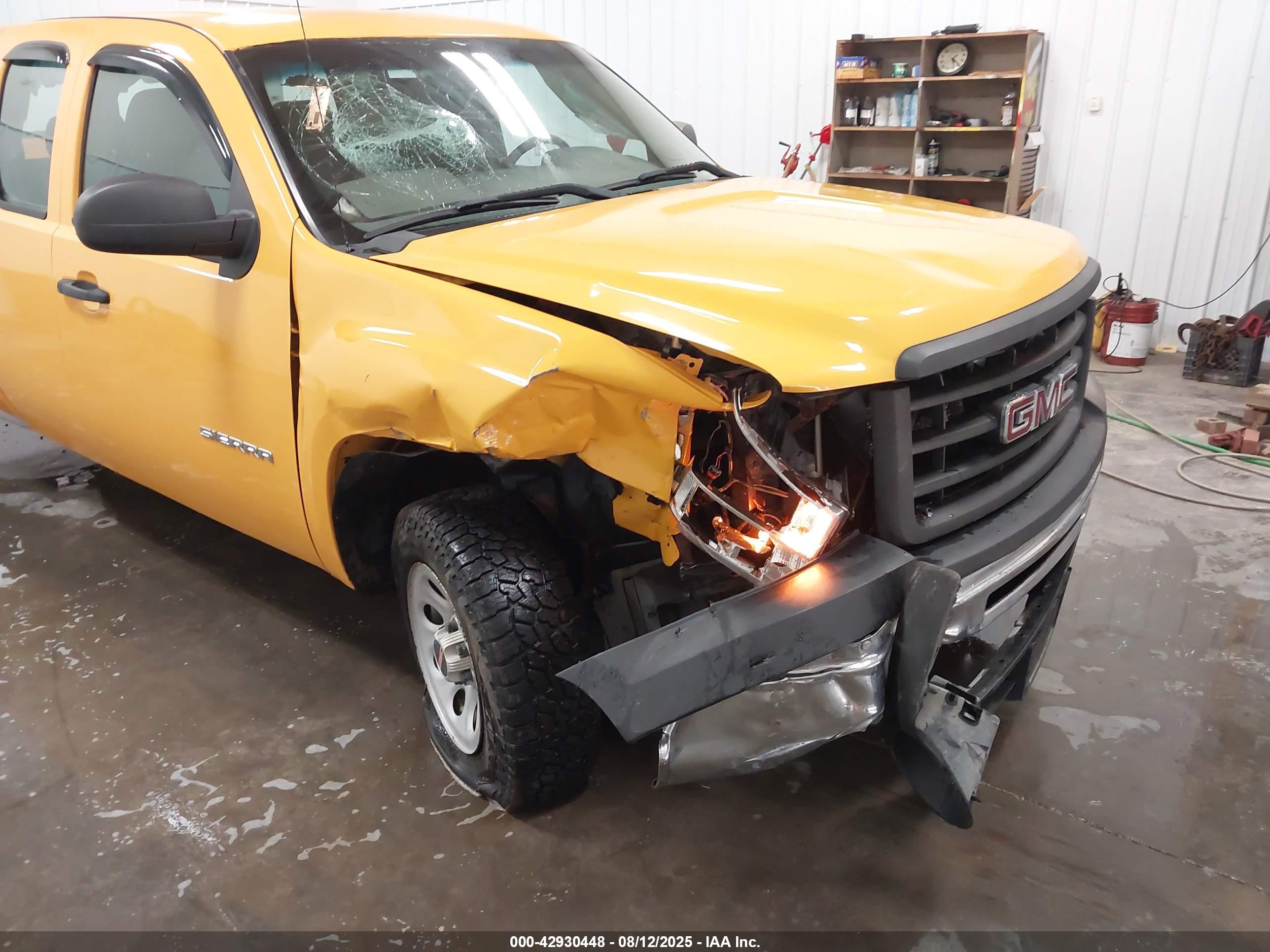 GMC SIERRA image 6