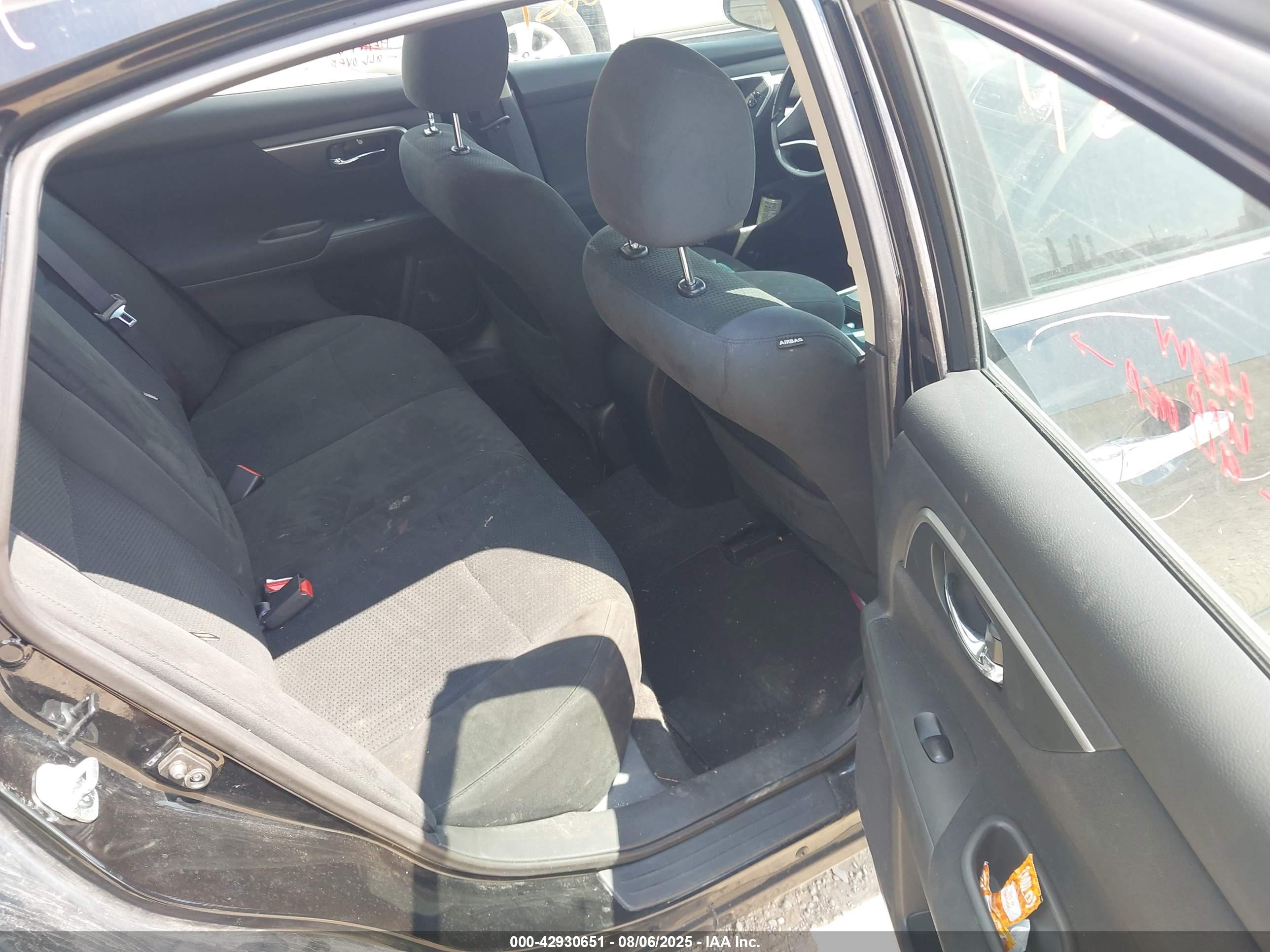 NISSAN ALTIMA image 8